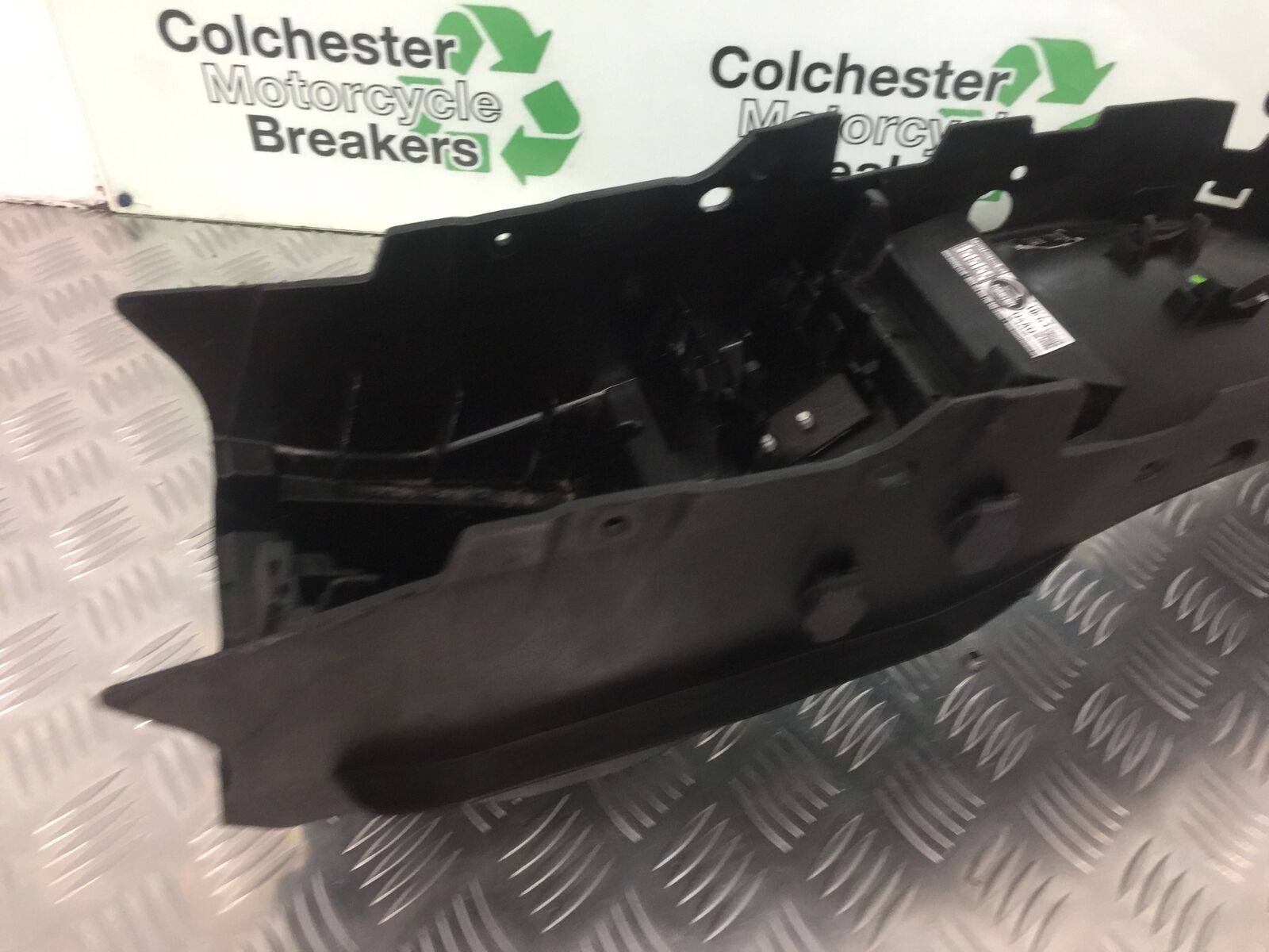 TRIUMPH TIGER 800 XRT UNDERTRAY  YEAR 2015-2017  (STOCK 920)