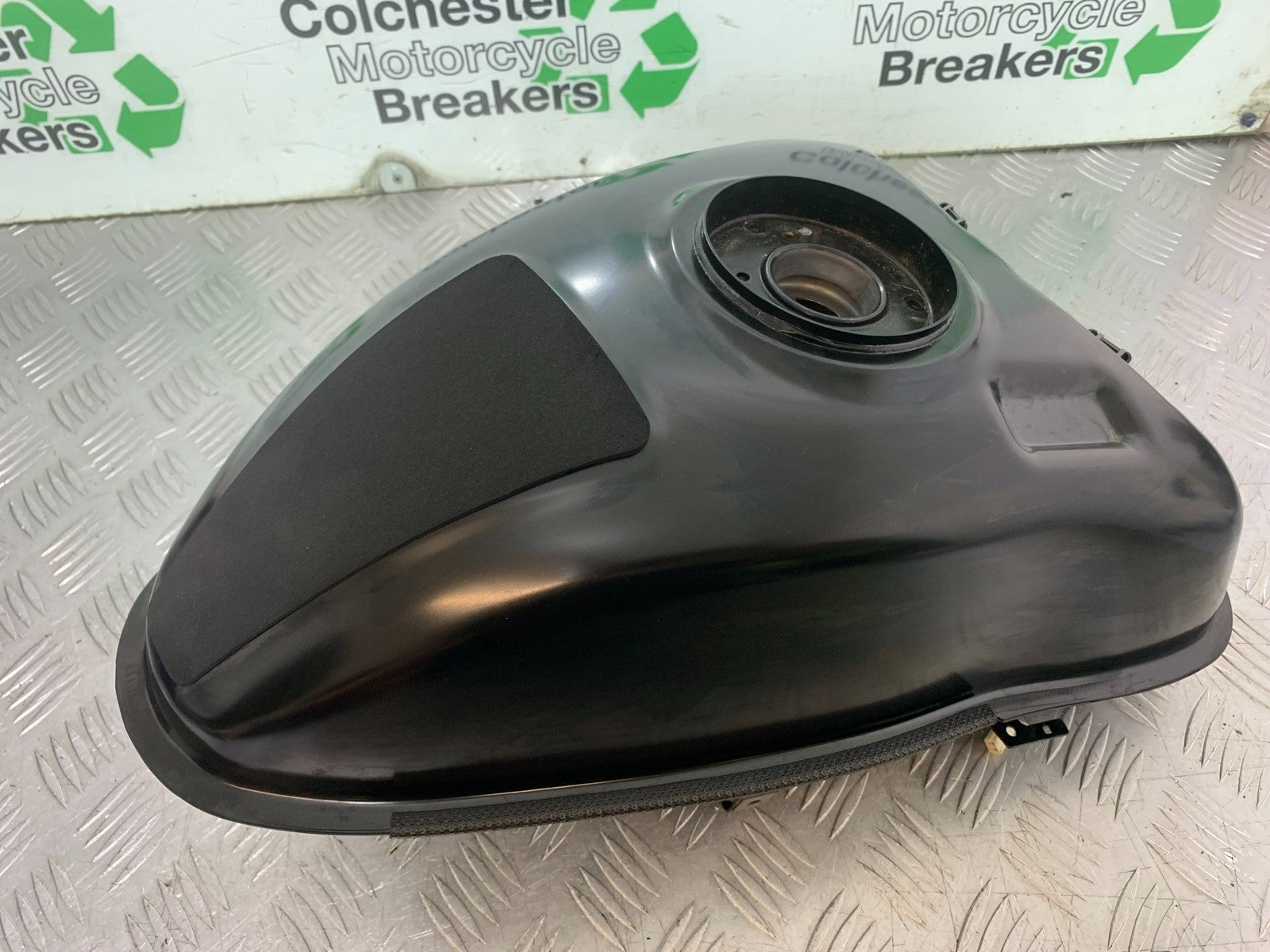 TRIUMPH TRIDENT 660 PETROL TANK  YEAR 2021-2024 (CMB1295)