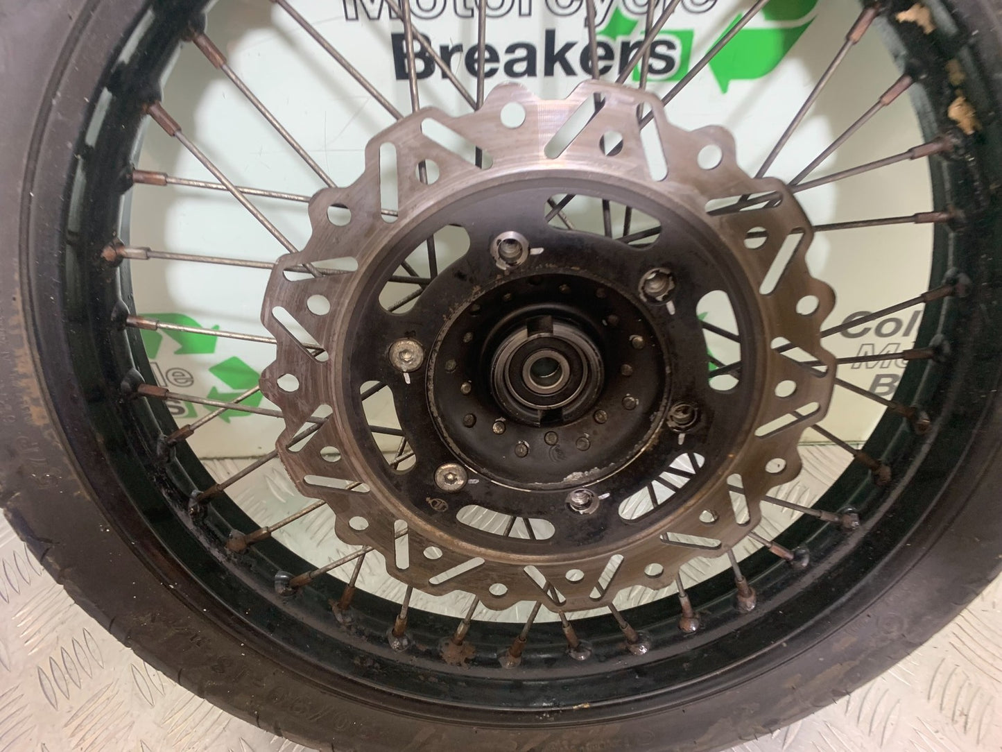 SINNIS HOODLUM 125 FRONT WHEEL   YEAR 2021-2025 (CMB1196)