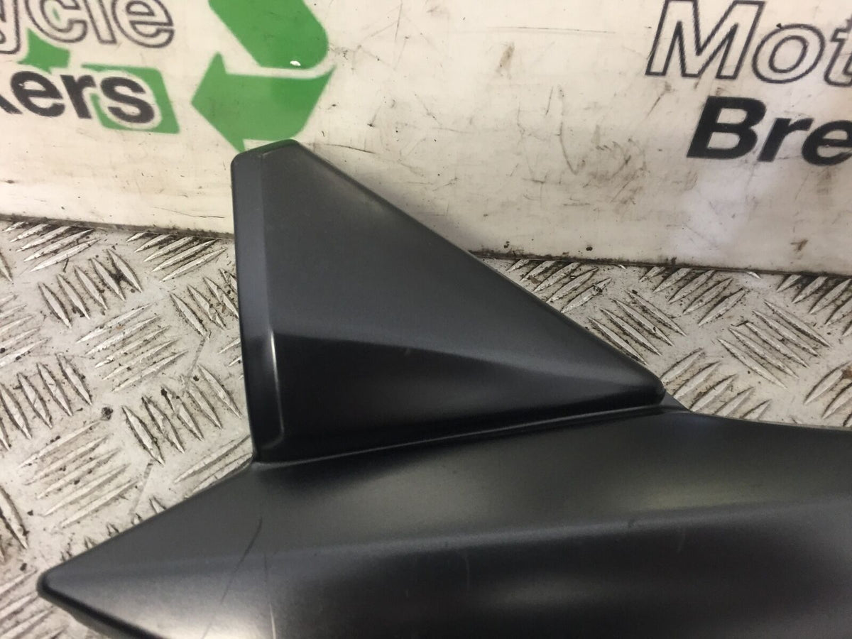 SUZUKI GSF1250 GSF 1250 K8 LEFT SIDE INFILL PANEL  YEAR 2009 (STOCK 431)