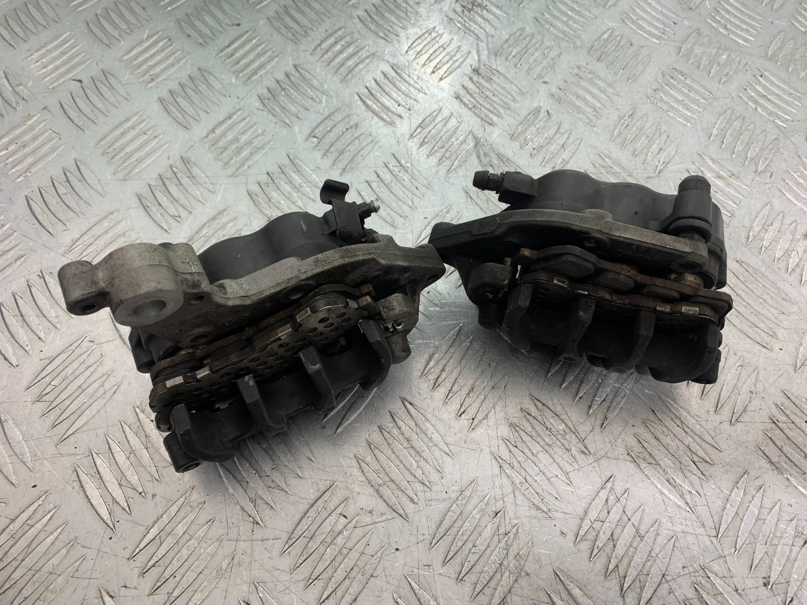 HONDA NT 700 V DEAUVILLE FRONT BRAKE CALIPERS  YEAR 2006-2010 (CMB1298)