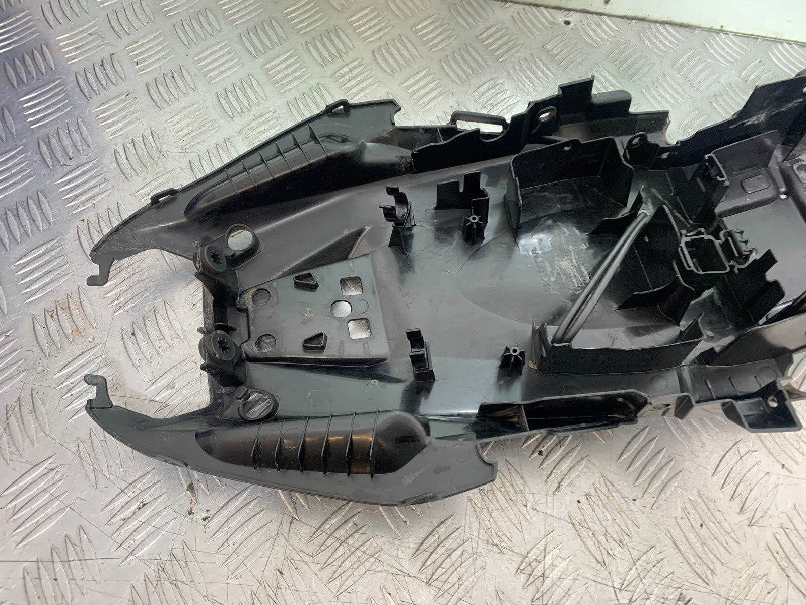 HONDA CB650F CB 650 FA-E UNDERTRAY YEAR 2014-2017 (CMB1226)