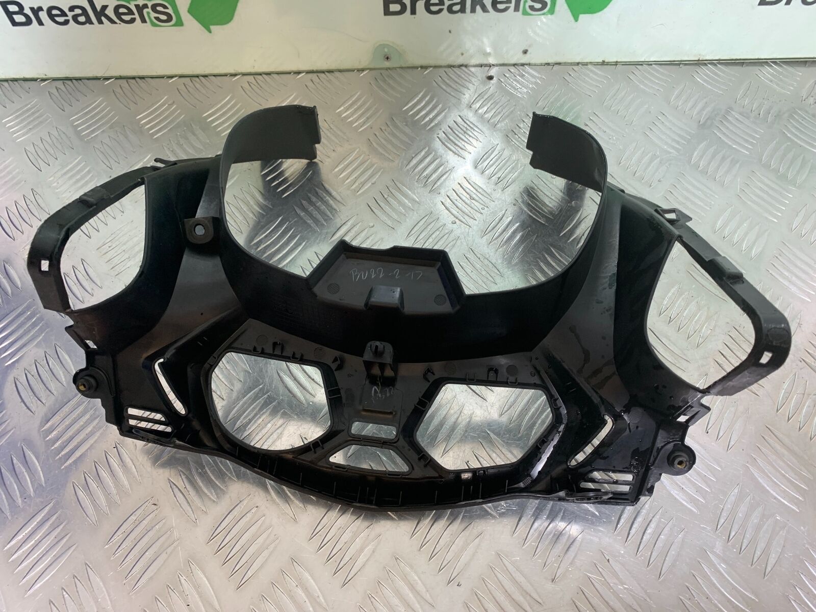 HONDA CBR650 F CBR 650F CLOCK SURROUND  YEAR 2014-2017  (STOCK 998)