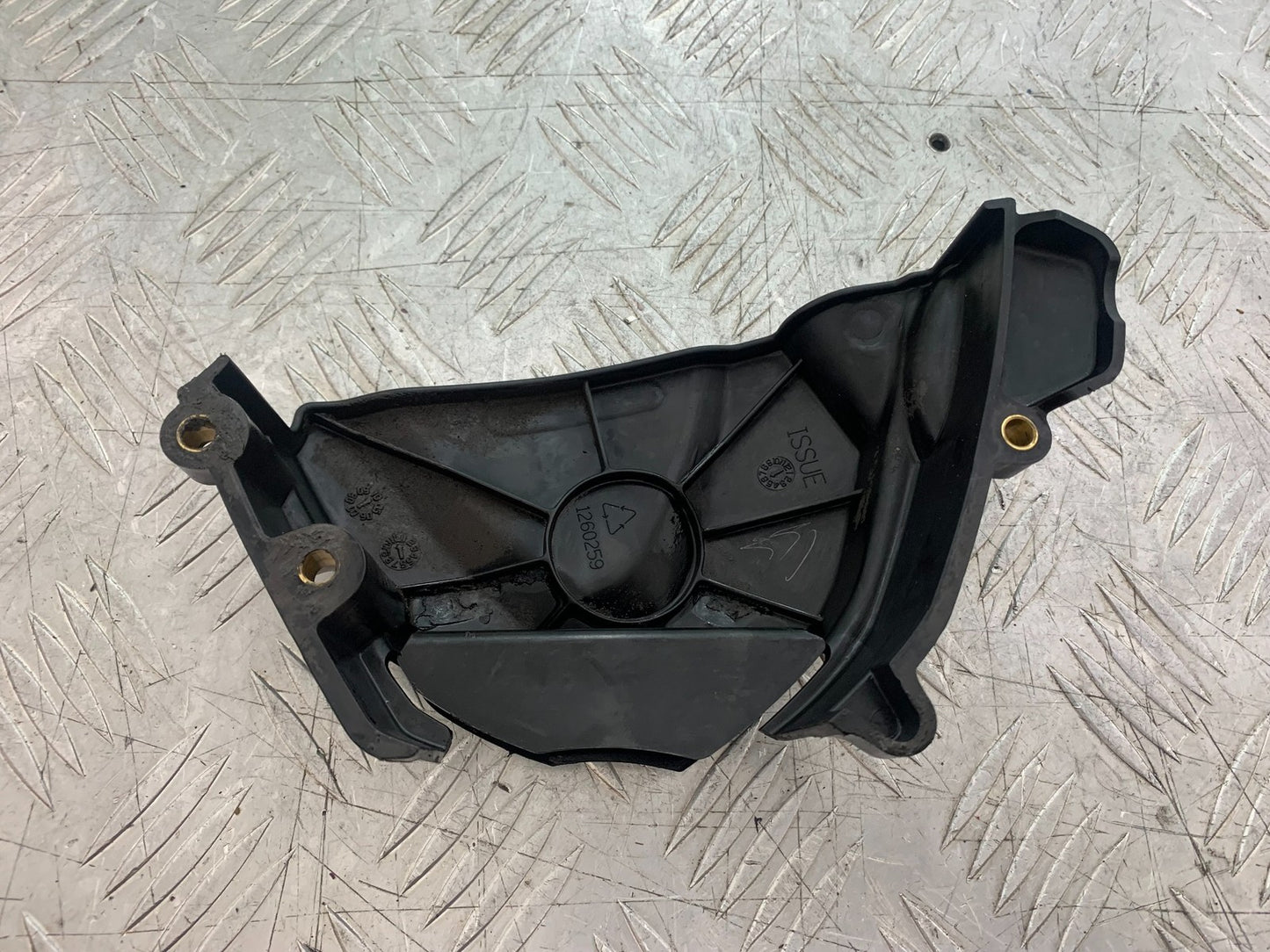 TRIUMPH 675 STREET TRIPLE R SPROCKET COVER  YEAR 2013 - 2016 (CMB1221)