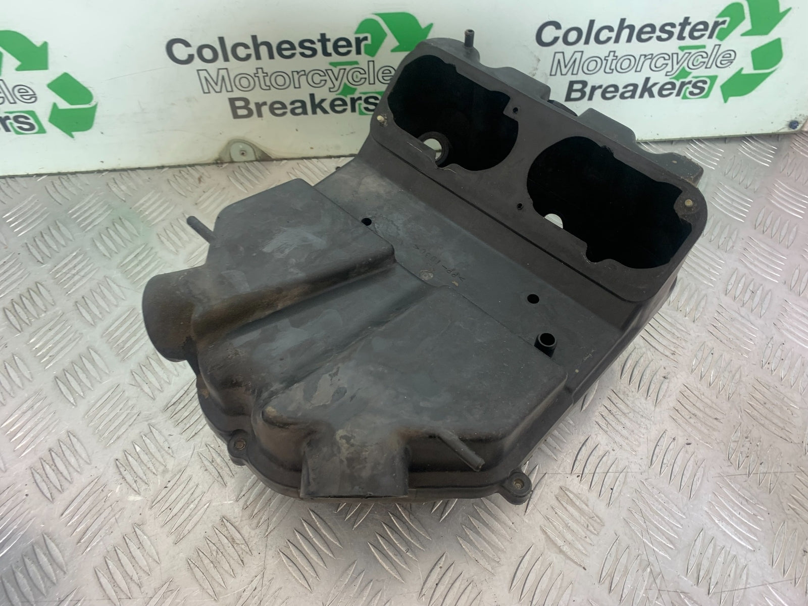KAWASAKI ZZR1100 D AIRBOX  YEAR 1993-2001 (CMB1164)
