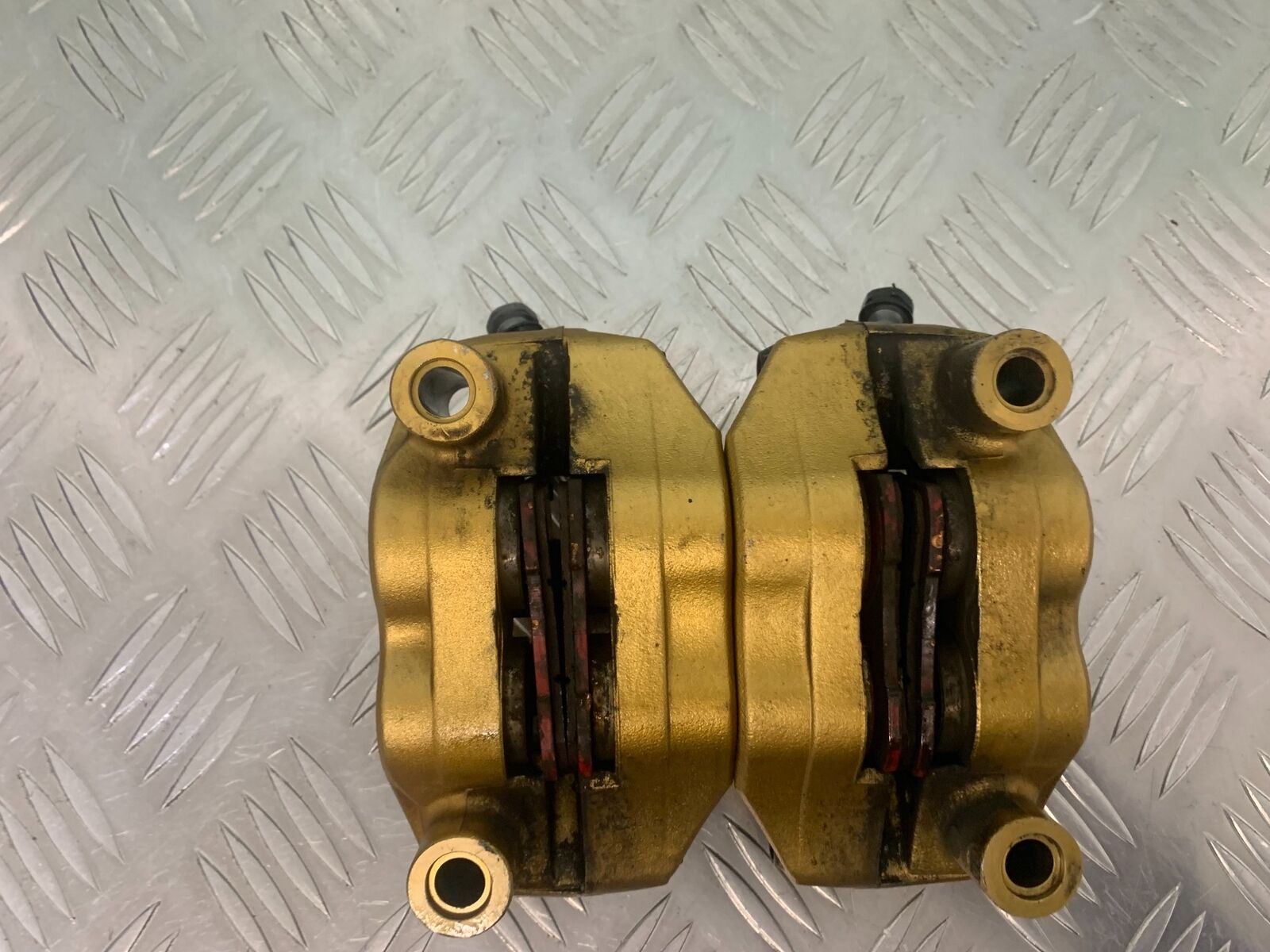 TRIUMPH 675 STREET TRIPLE RX FRONT CALIPERS  YEAR 2015-2017  (STOCK 971)