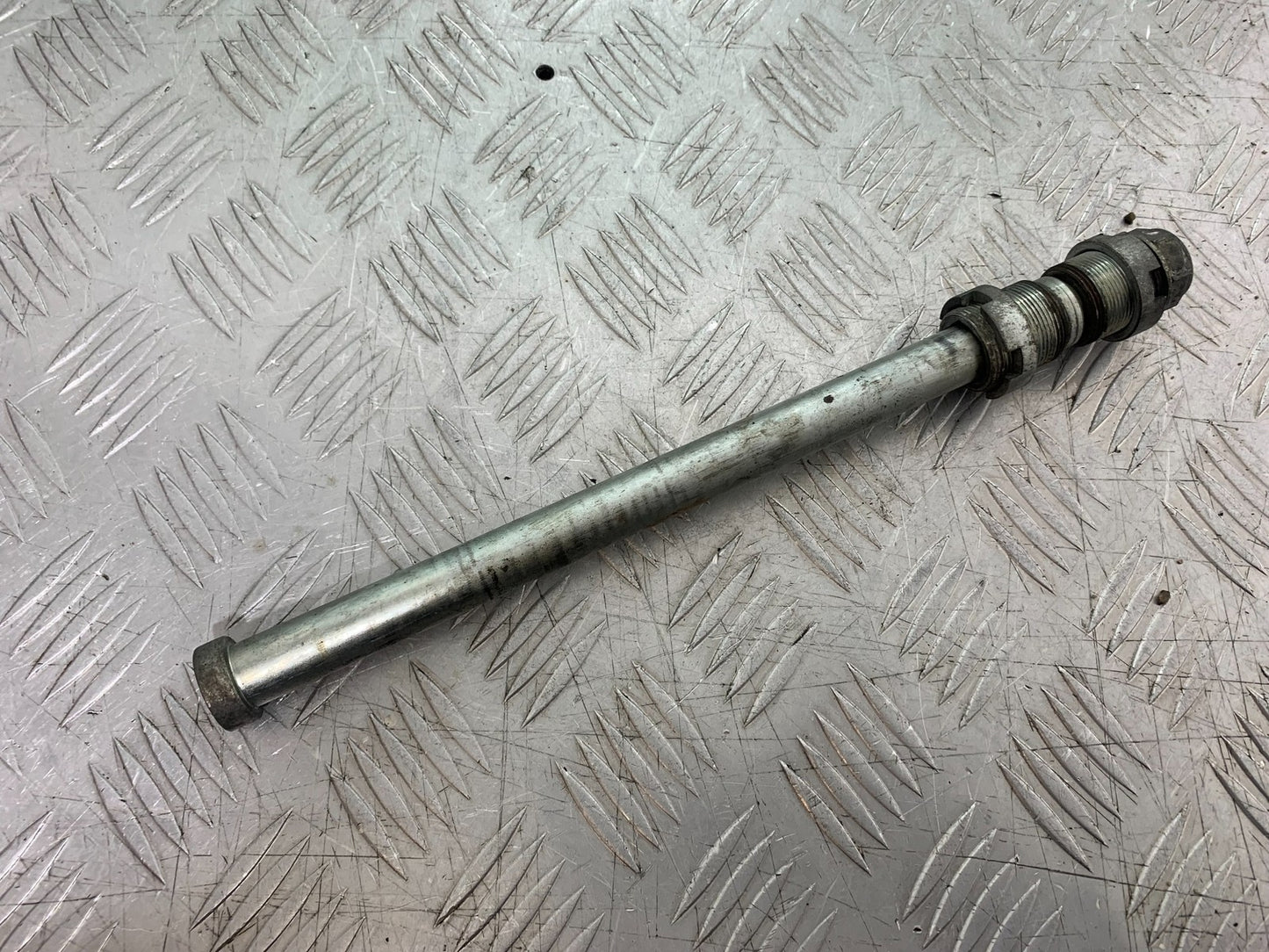 HONDA CBR600 CBR 600 FX FY SWINGARM SPINDLE YEAR 1999-2000 (CMB1287)