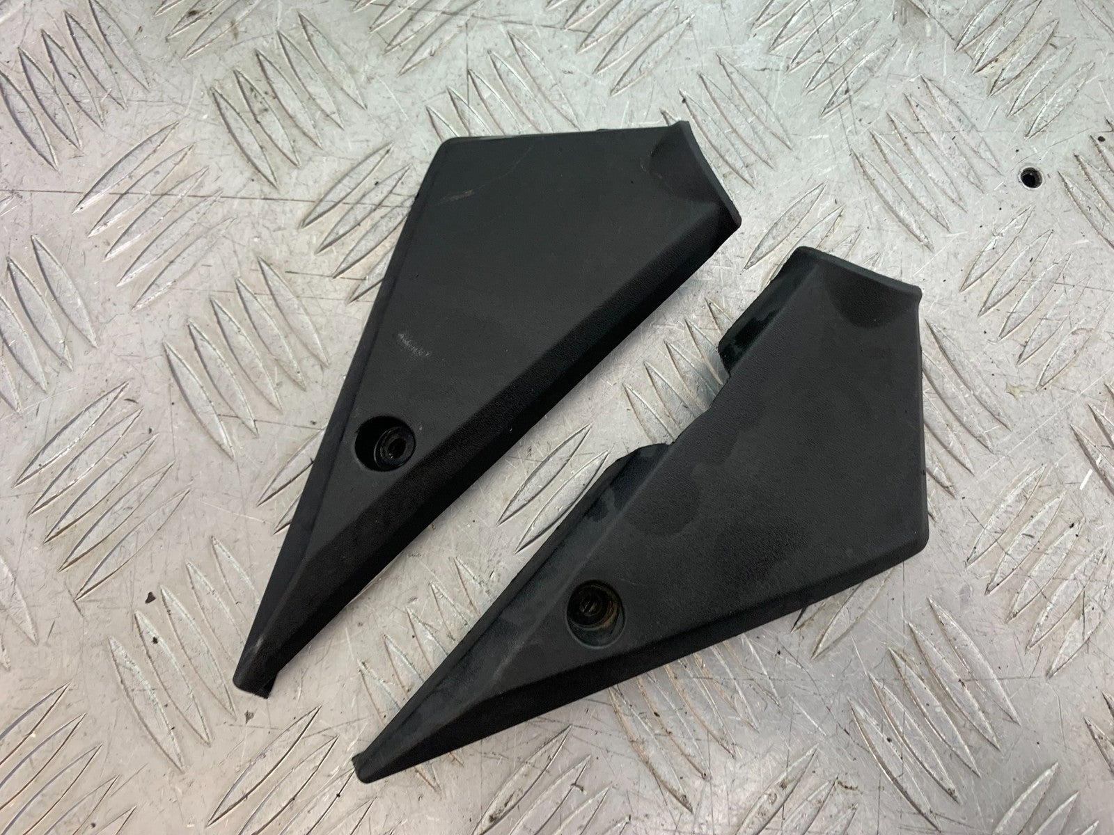 SUZUKI GSF1200 GSF 1200 BANDIT FRAME INFILL COVERS  YEAR 2001-2004 (CMB1188)