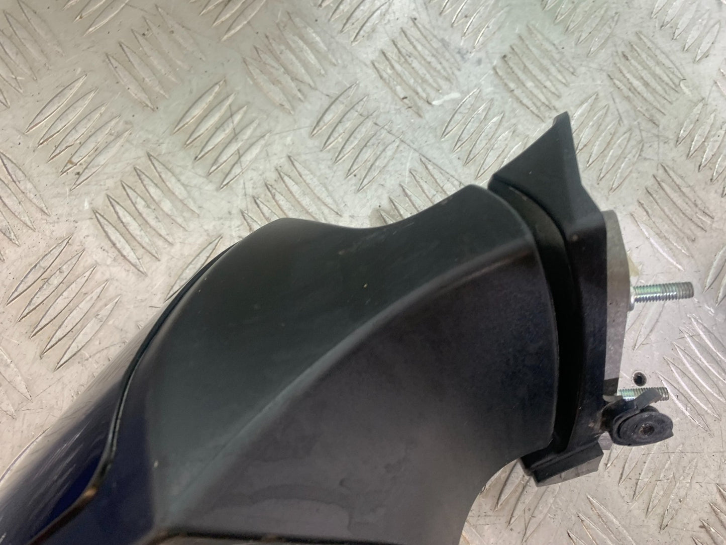 KAWASAKI GTR1400 GTR 1400 LEFT MIRROR   YEAR 2007-2009 (CMB1174)