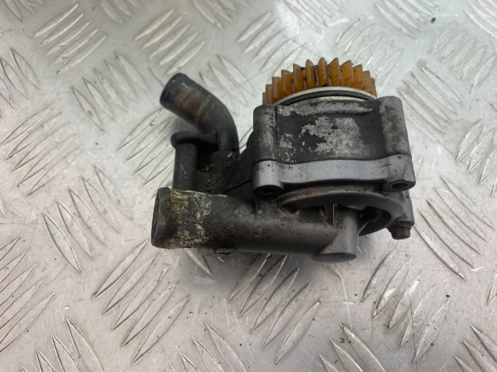 APRILIA 650 PAGASO STRADA WATER PUMP YEAR 2005-2010 (CMB1057)