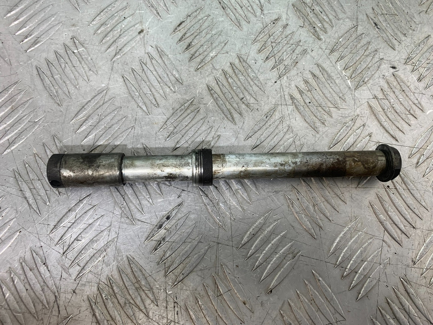 HONDA ST1100 PAN EUROPEAN FRONT WHEEL SPINDLE YEAR 1993-2001 (CMB1195)