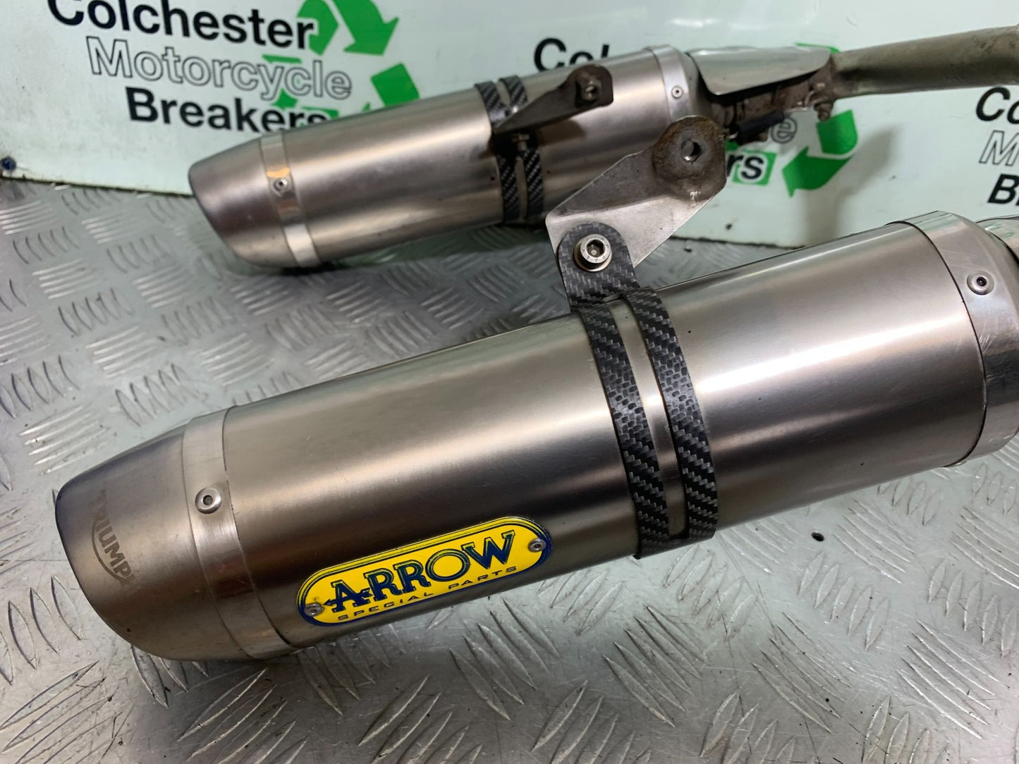 TRIUMPH SPEED TRIPLE R 1050 ARROW SILENCERS AND LINK PIPE 2009 (CMB1183)