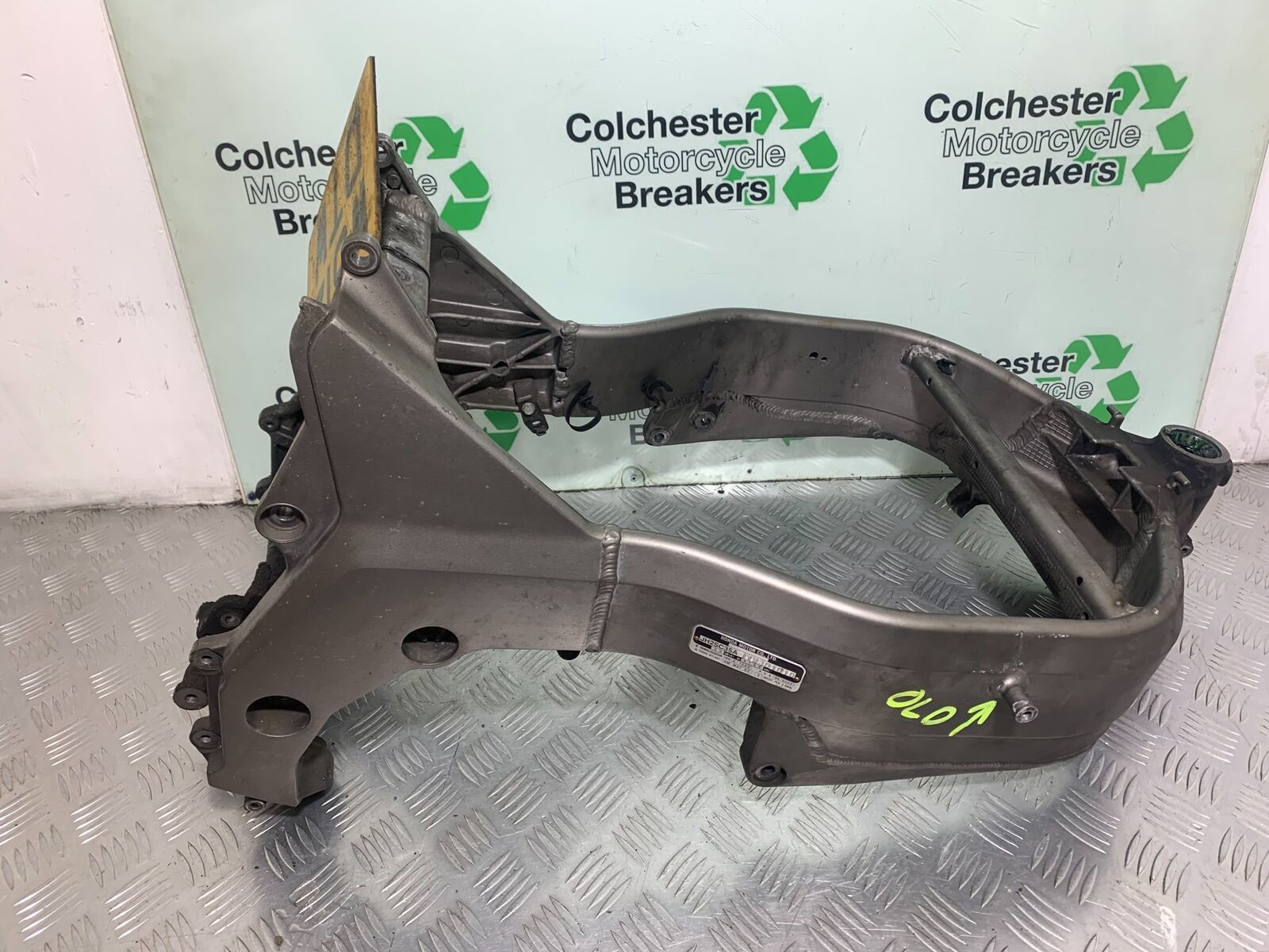 HONDA CBR1100 BLACKBIRD FRAME REG LOG BOOK  YEAR 1999-2005 (CMB1103)