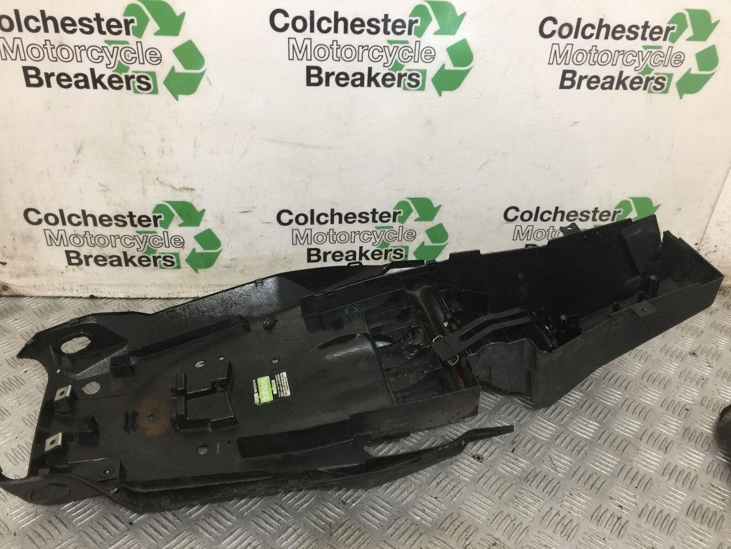 KAWASAKI VERSYS 1000 KLZ 1000 UNDERTRAY  YEAR 2015-18 (STOCK 817)