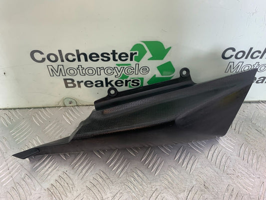 YAMAHA XT125 X XT 125 X RIGHT SEAT PANEL  2005-2011 (CMB1097)