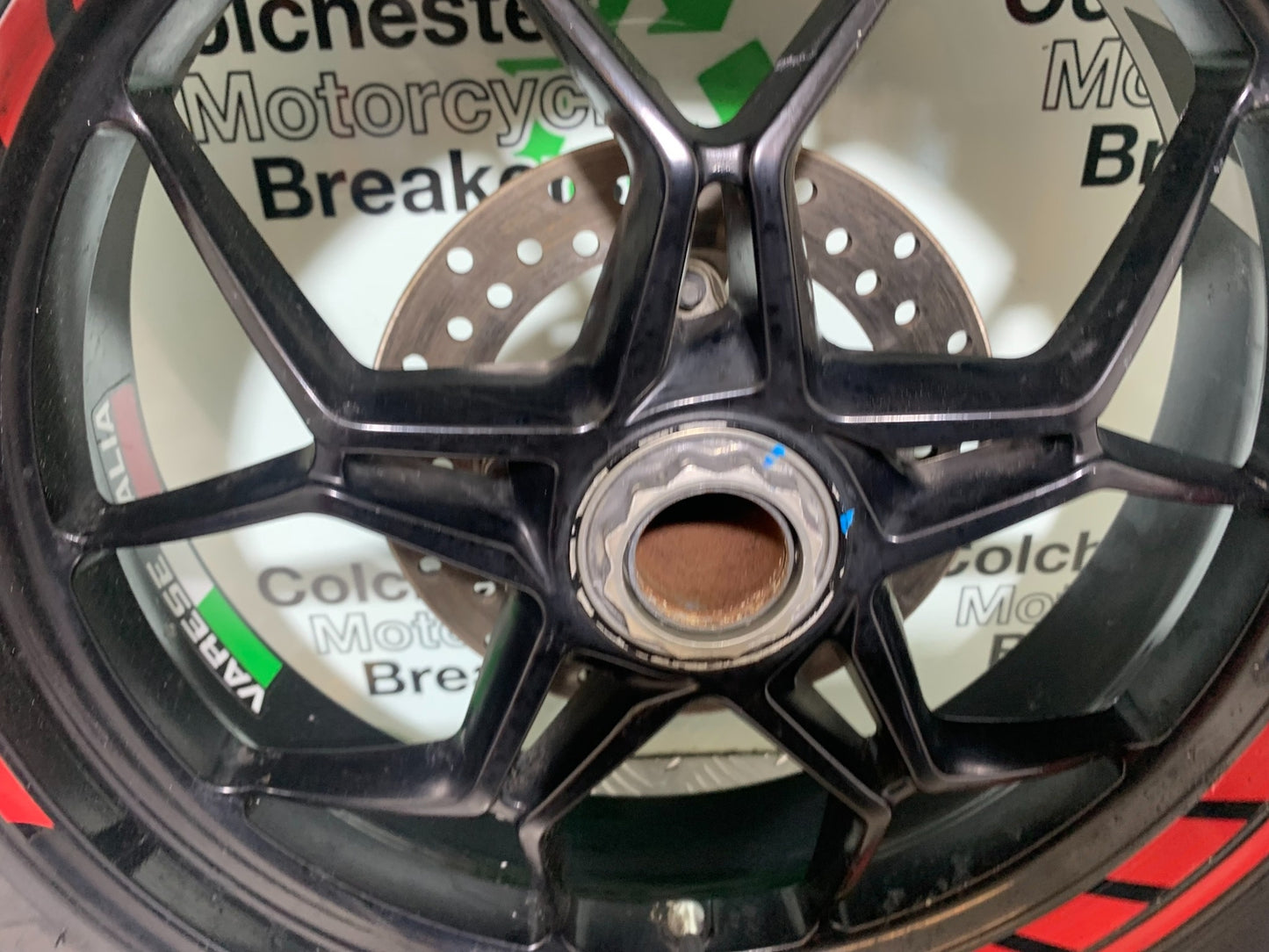 MV AGUSTA 800 F3 REAR WHEEL  YEAR 2013-2016 (CMB1152)