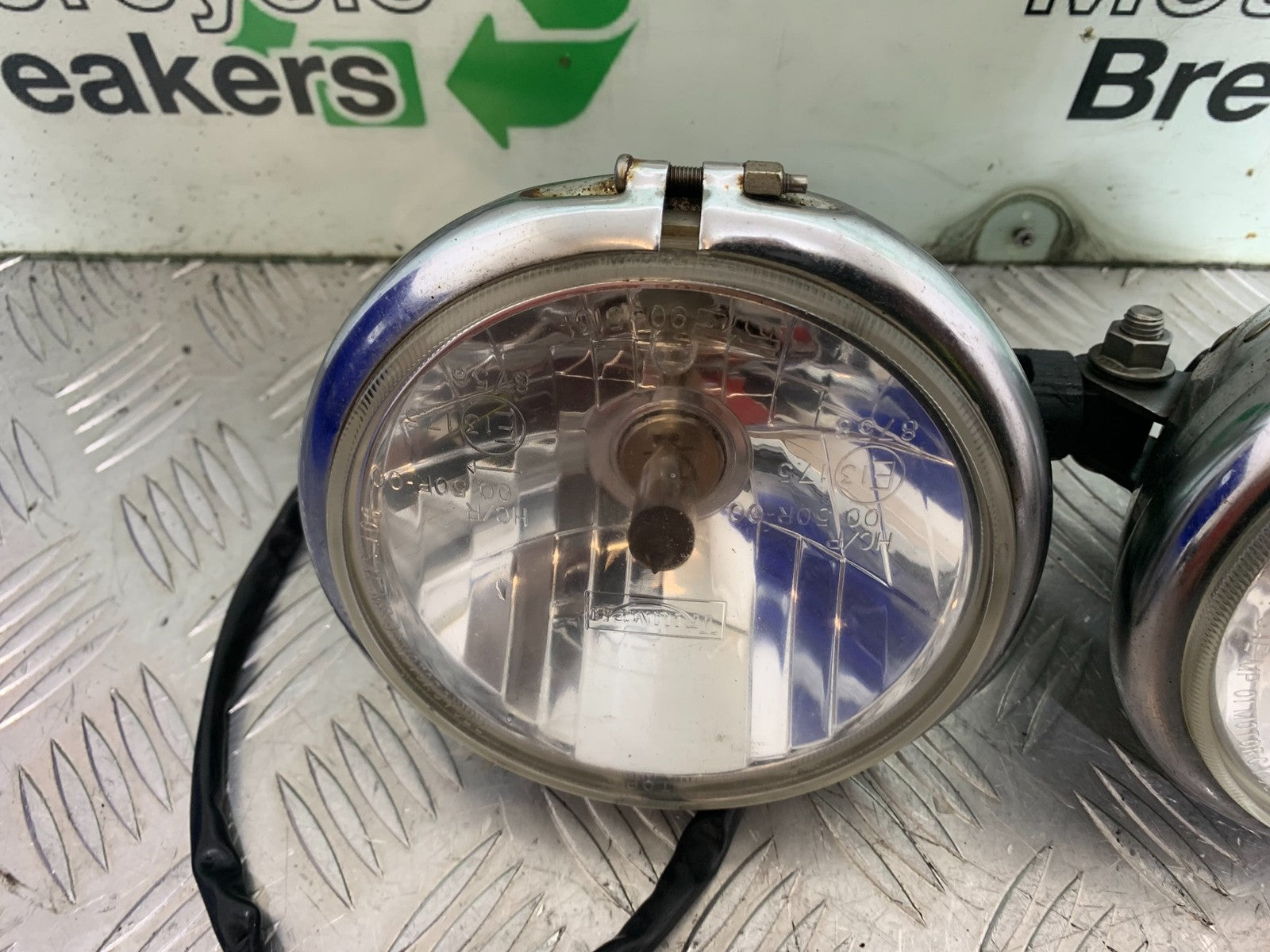 TRIUMPH SPEED TRIPLE R 1050 HEADLIGHTS  2009 (CMB1183)