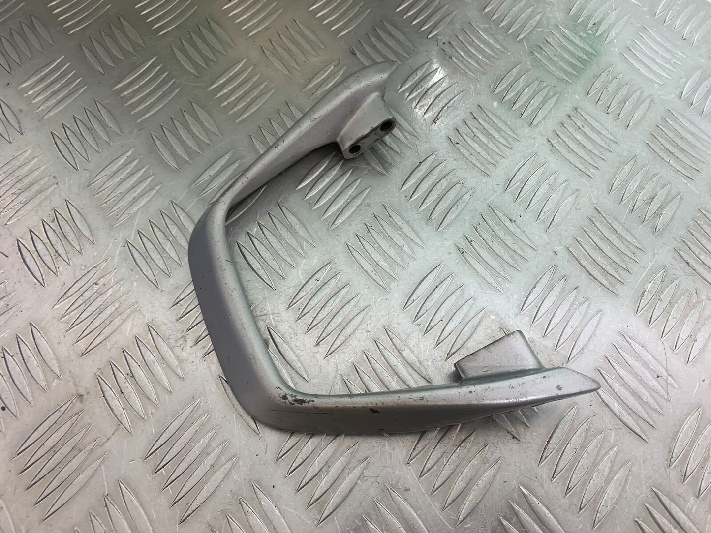 HONDA CBR125 CBR 125 GRAB RAIL  YEAR 2004-06  (CMB1040)