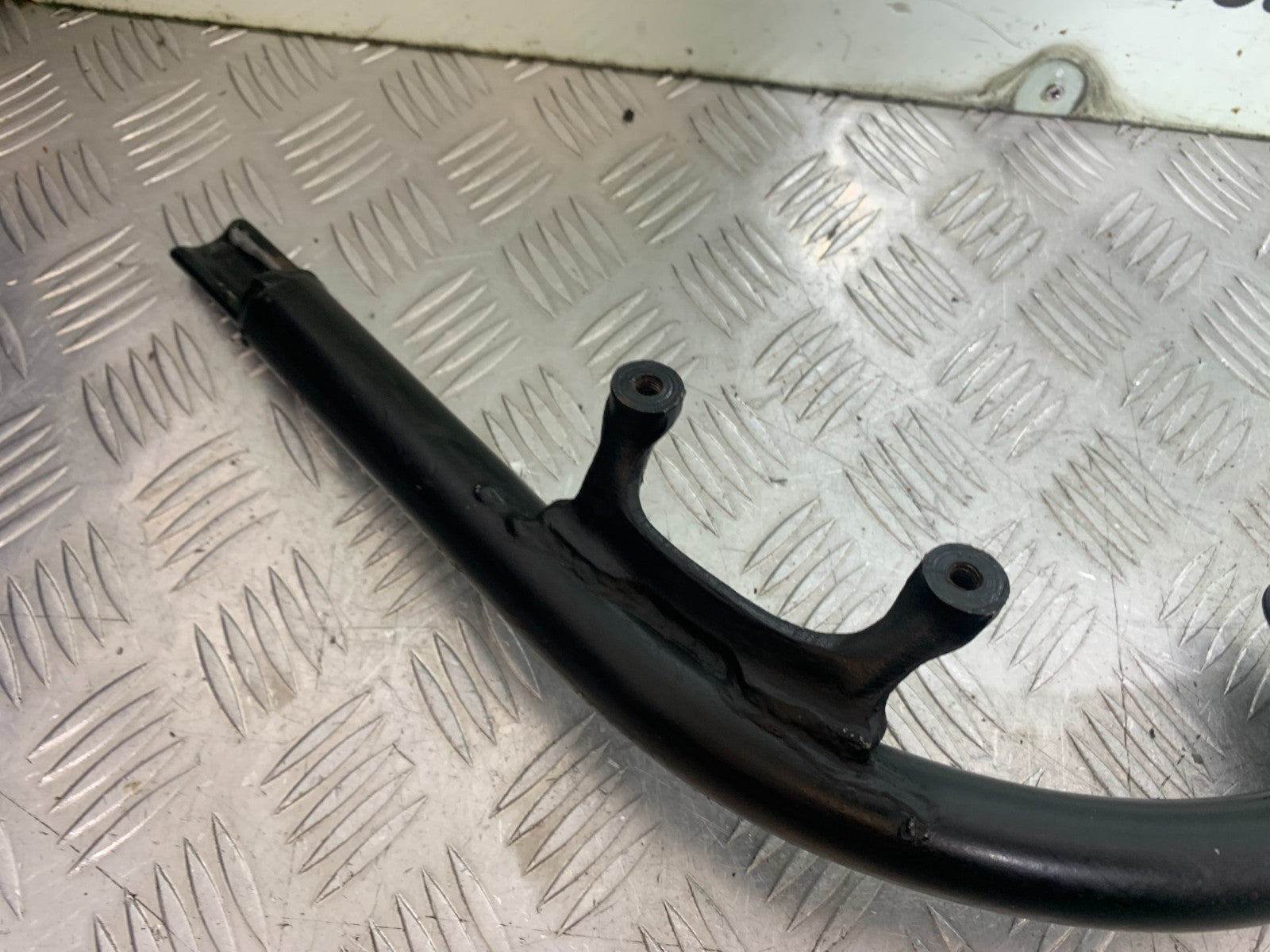 HONDA VT700 VT 700 SHADOW FRAME RAIL  YEAR 1984-85 (CMB1328)