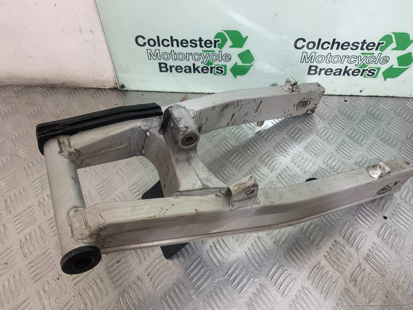 SUZUKI SV650 SV 650 mk1 SWINGARM  YEAR 1999-2002 (CMB1160)