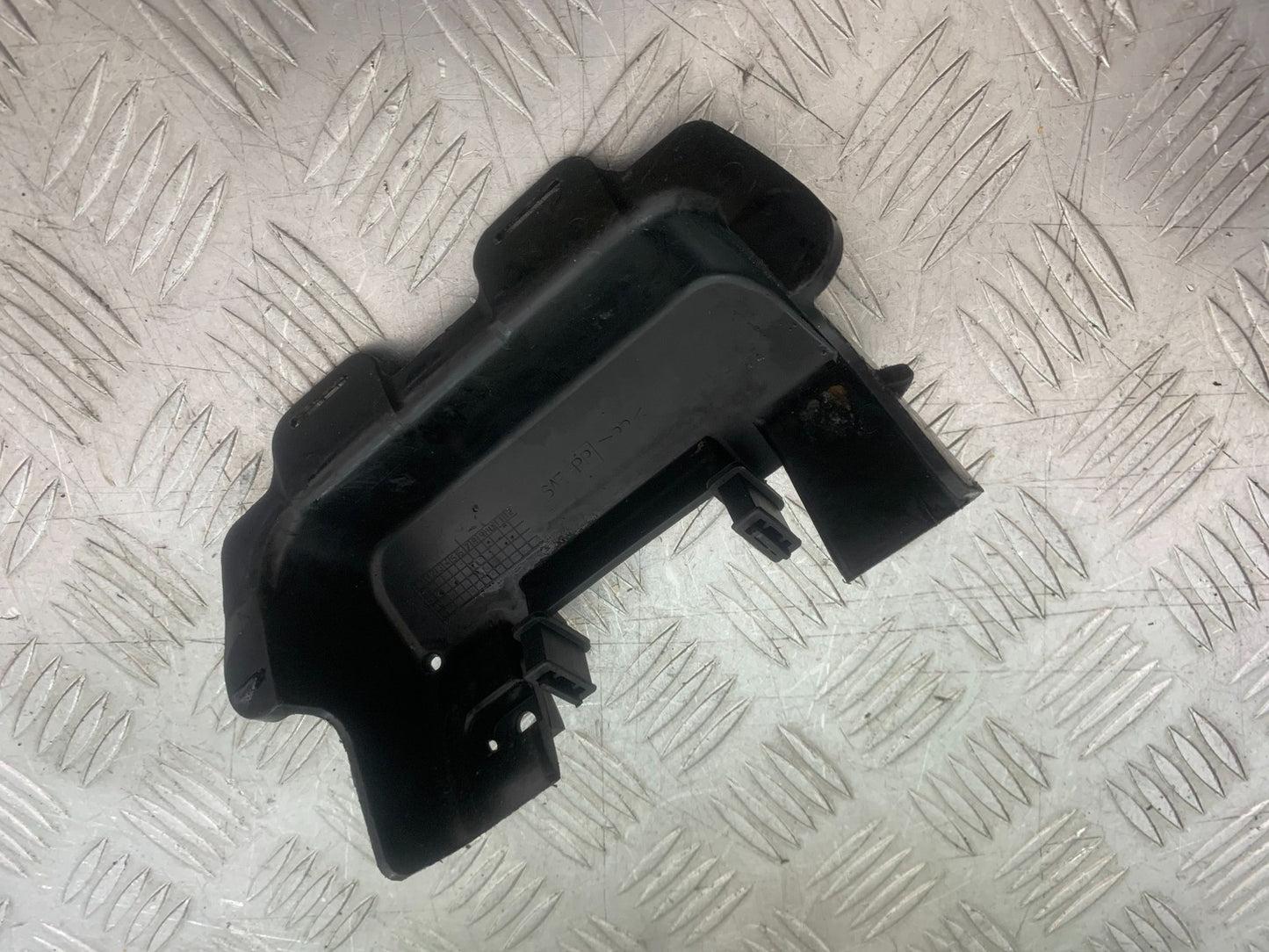 SUZUKI SV650 SV 650 mk1 TOOL BOX HOLDER   1999-2002 (CMB1238)