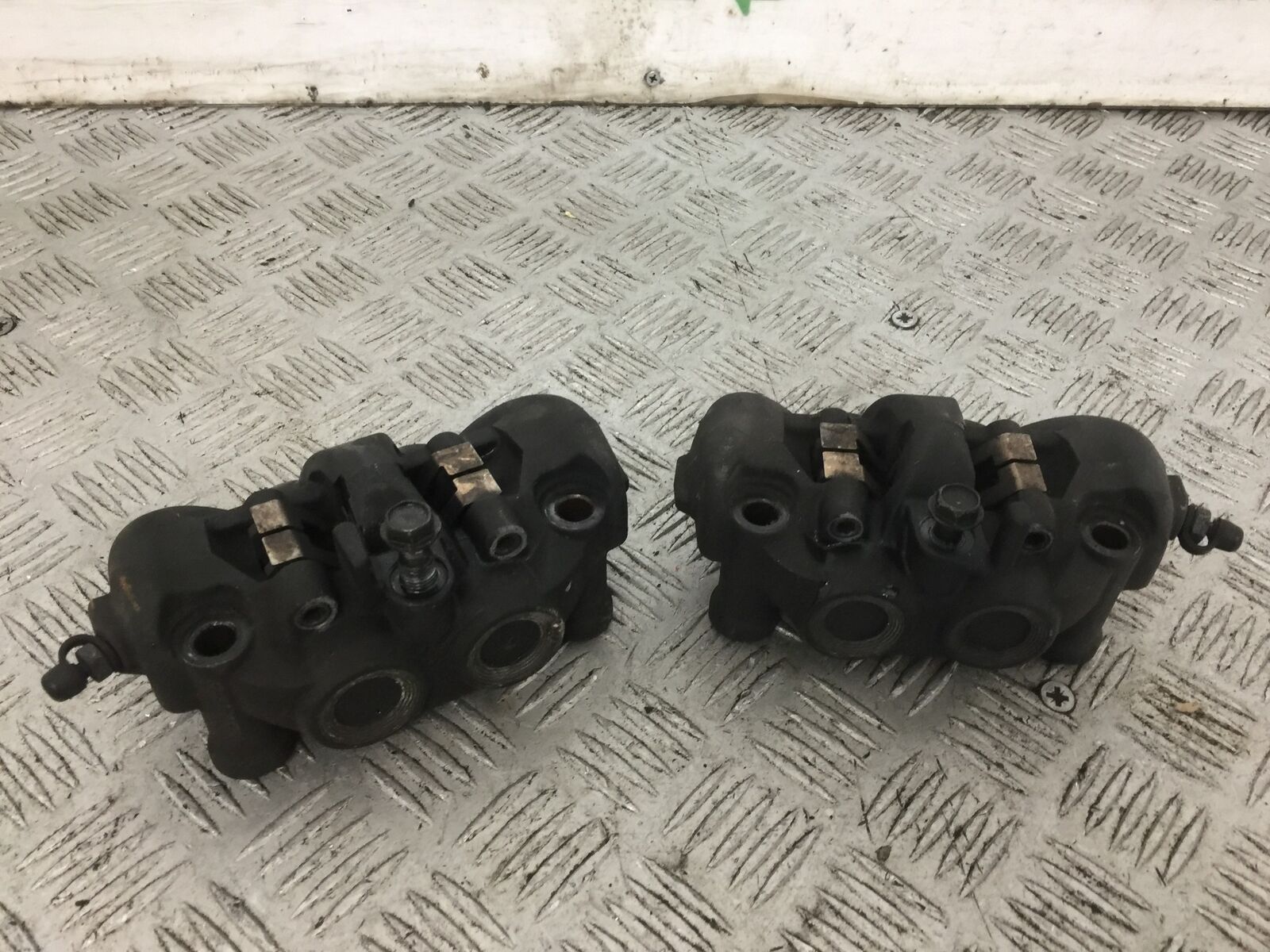 KAWASAKI ZX10R ZX10 R FRONT BRAKE CALIPERS   2008-2010 (STOCK 766)