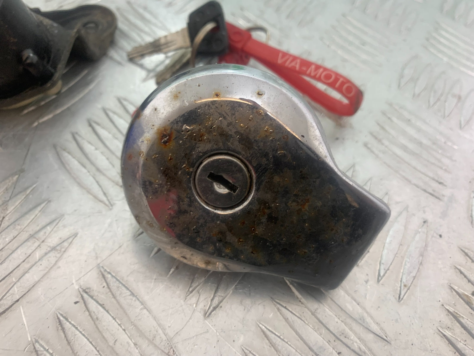 YAMAHA XV535 XV 535 VIRAGO LOCKS AND KEYS  YEAR 1994-02 (CMB1139)