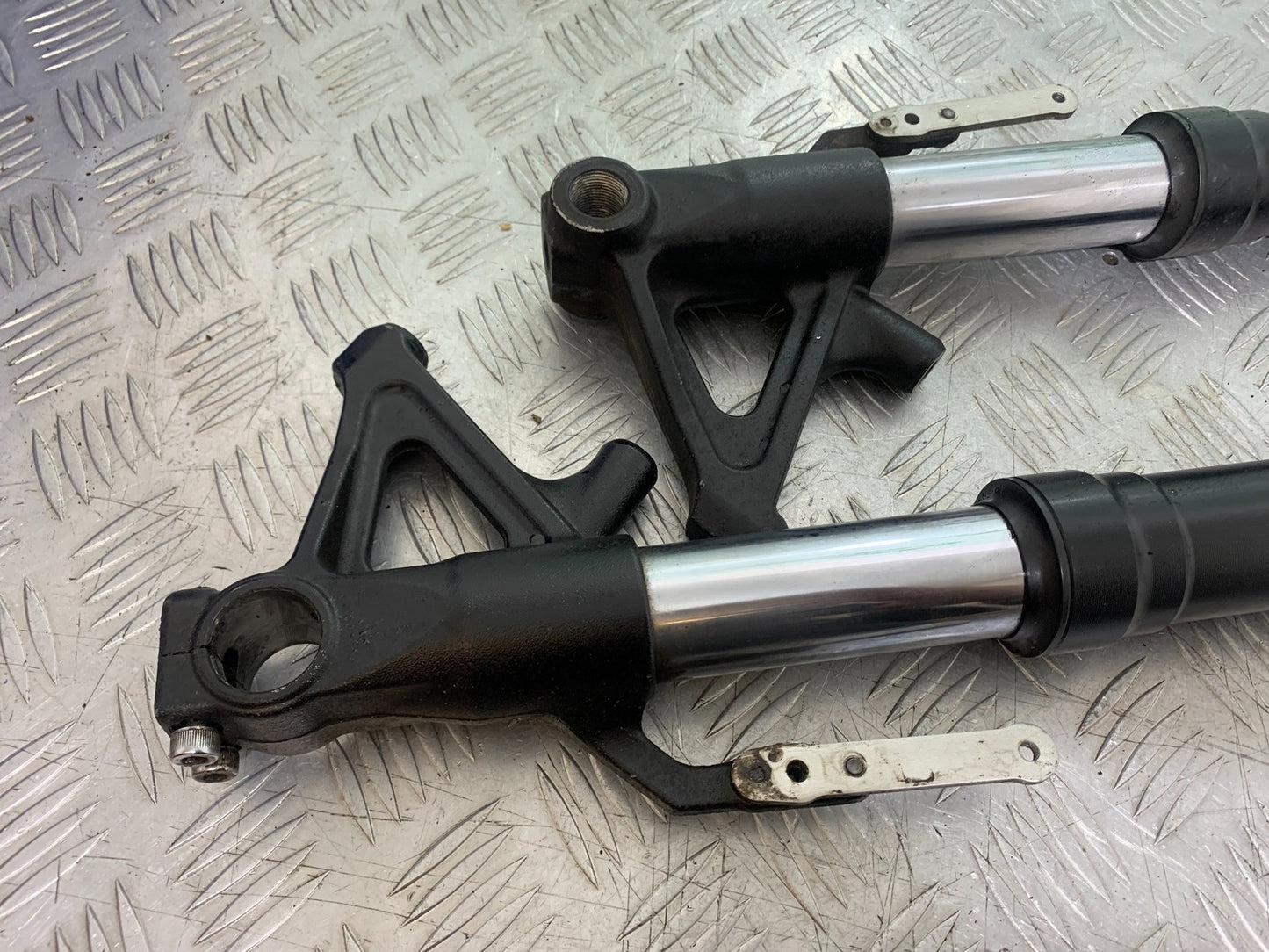 TRIUMPH SPEED TRIPLE R 1050 FORKS   2009 (CMB1183)
