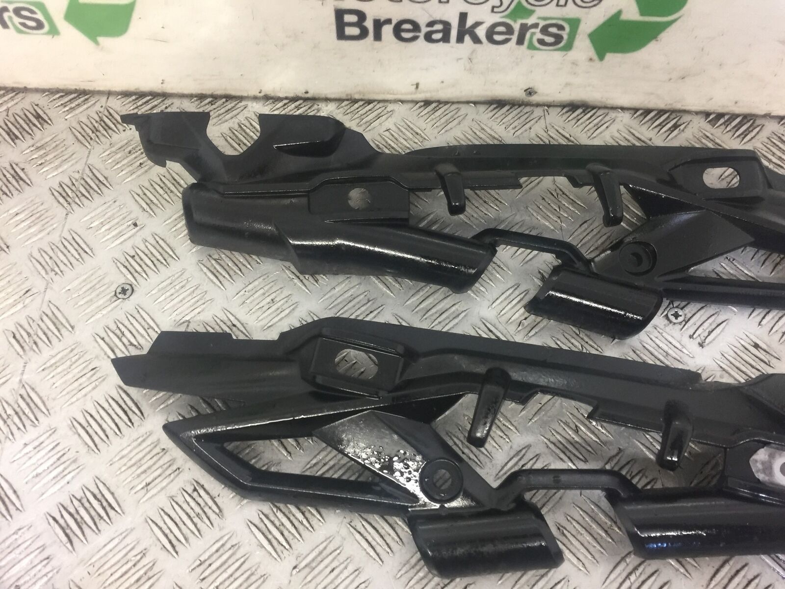 TRIUMPH TIGER 800 XRT LEFT AND RIGHT SIDE INFILLS  YEAR 2015-2017  (STOCK 506)