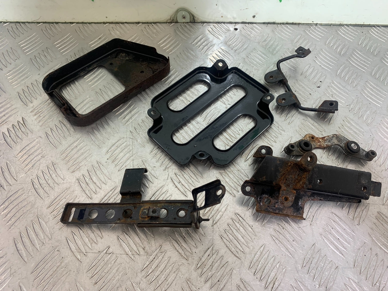 KAWASAKI VN1500 CLASSIC FRAME BRACKETS    YEAR 1999 -2006 (CMB1166)