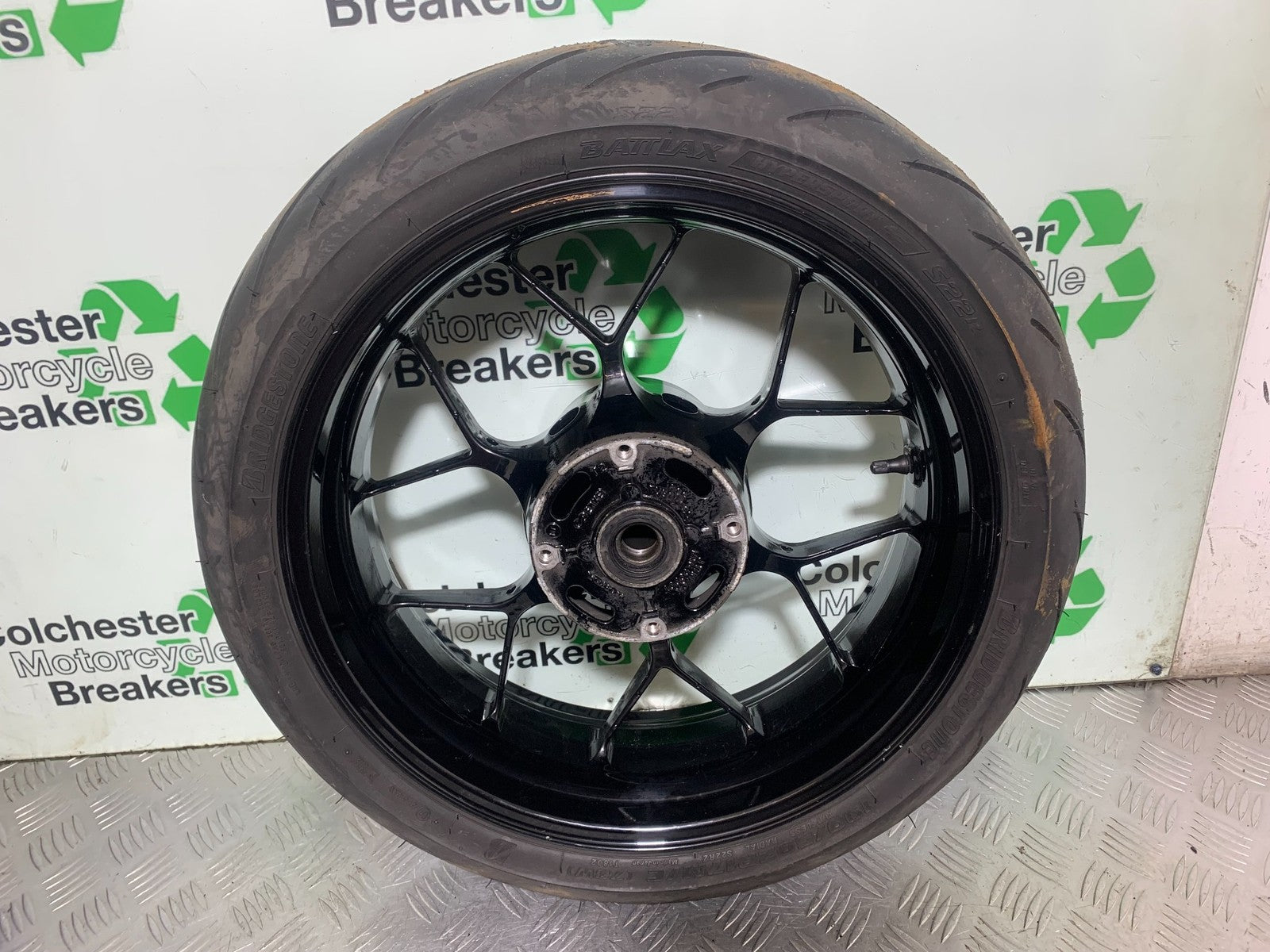 HONDA CBR1000 rr FIREBLADE REAR WHEEL   2012-2016 (CMB1280)