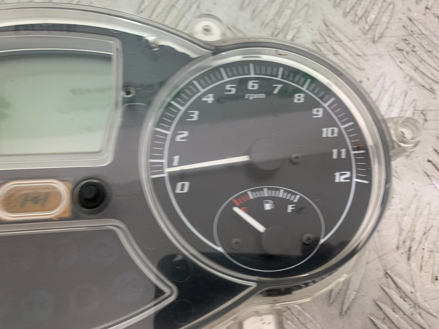 PIAGGIO MP3 250 ie CLOCKS SPEEDO DASH  YEAR 2007 (CMB1307)