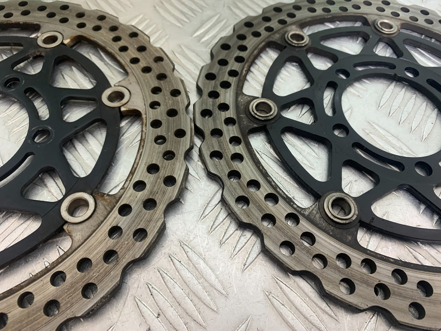 KAWASAKI ZX6R FRONT BRAKE DISCS YEAR 2009-2012 (CMB1136)