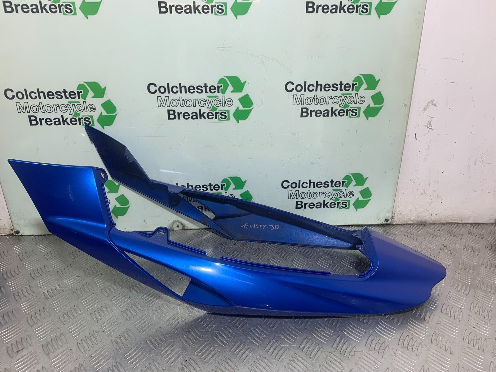 TRIUMPH 1050 SPRINT ST TAIL PIECE   YEAR 2004-2007 (CMB1197)