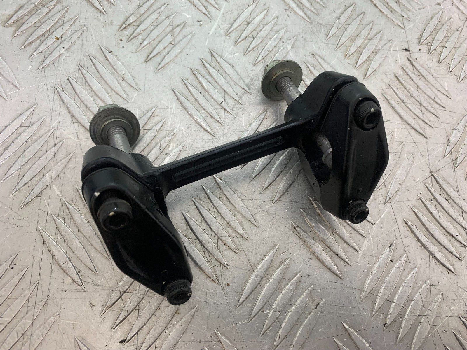 DUCATI 937 MONSTER HANDLEBAR RISERS   YEAR 2021-2024 (CMB1270)
