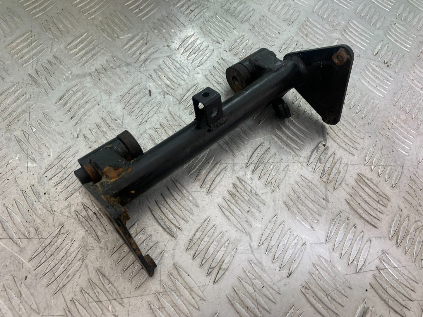 KAWASAKI VN1500 CLASSIC FRAME BRACKET  YEAR 1999 -2006 (CMB1166)