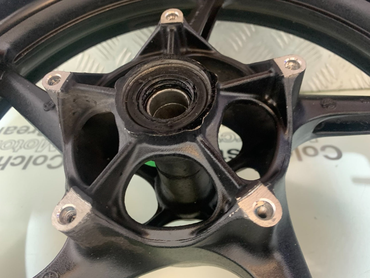 YAMAHA YZF R1 14 B BIG BANG FRONT WHEEL   2009-14 (CMB1175)
