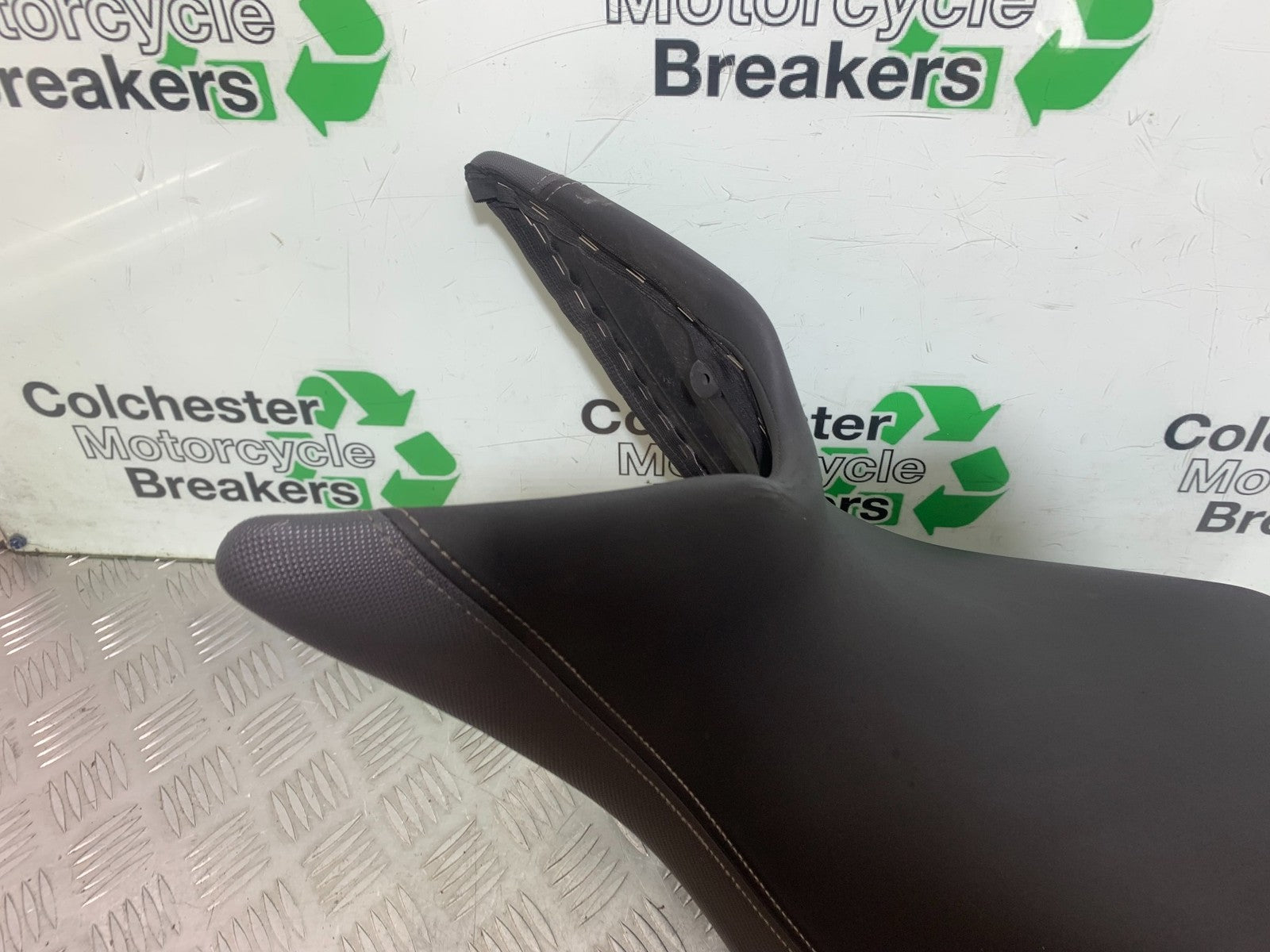TRIUMPH TIGER 800 XRT HEATED FRONT SEAT  2018-2020 (CMB1193)