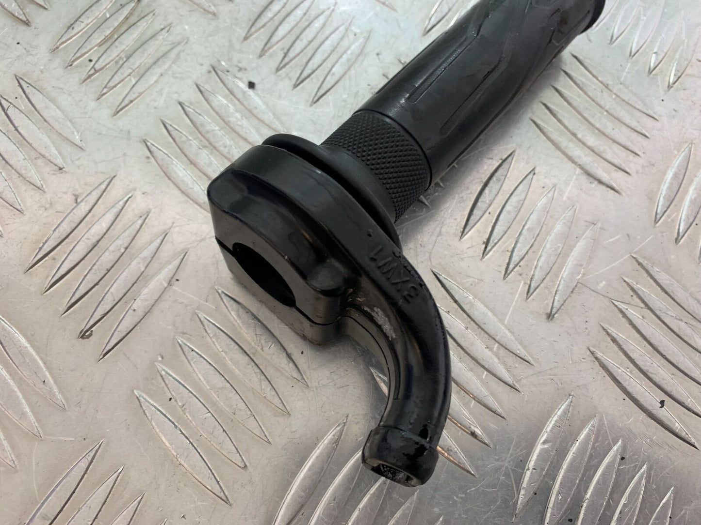 YAMAHA FJR1300 FJR 1300 THROTTLE  YEAR 2001-05 (CMB1005)