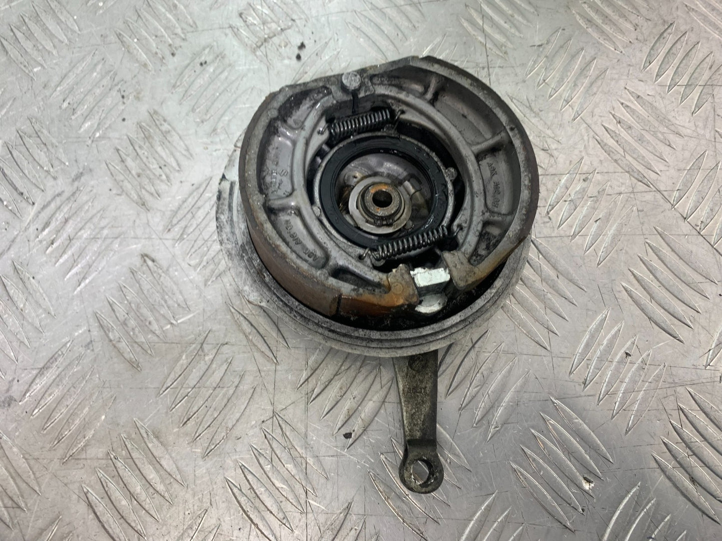 SUZUKI GP100 GP 100 FRONT BRAKE HUB  YEAR 1978-1988 (CMB1259)