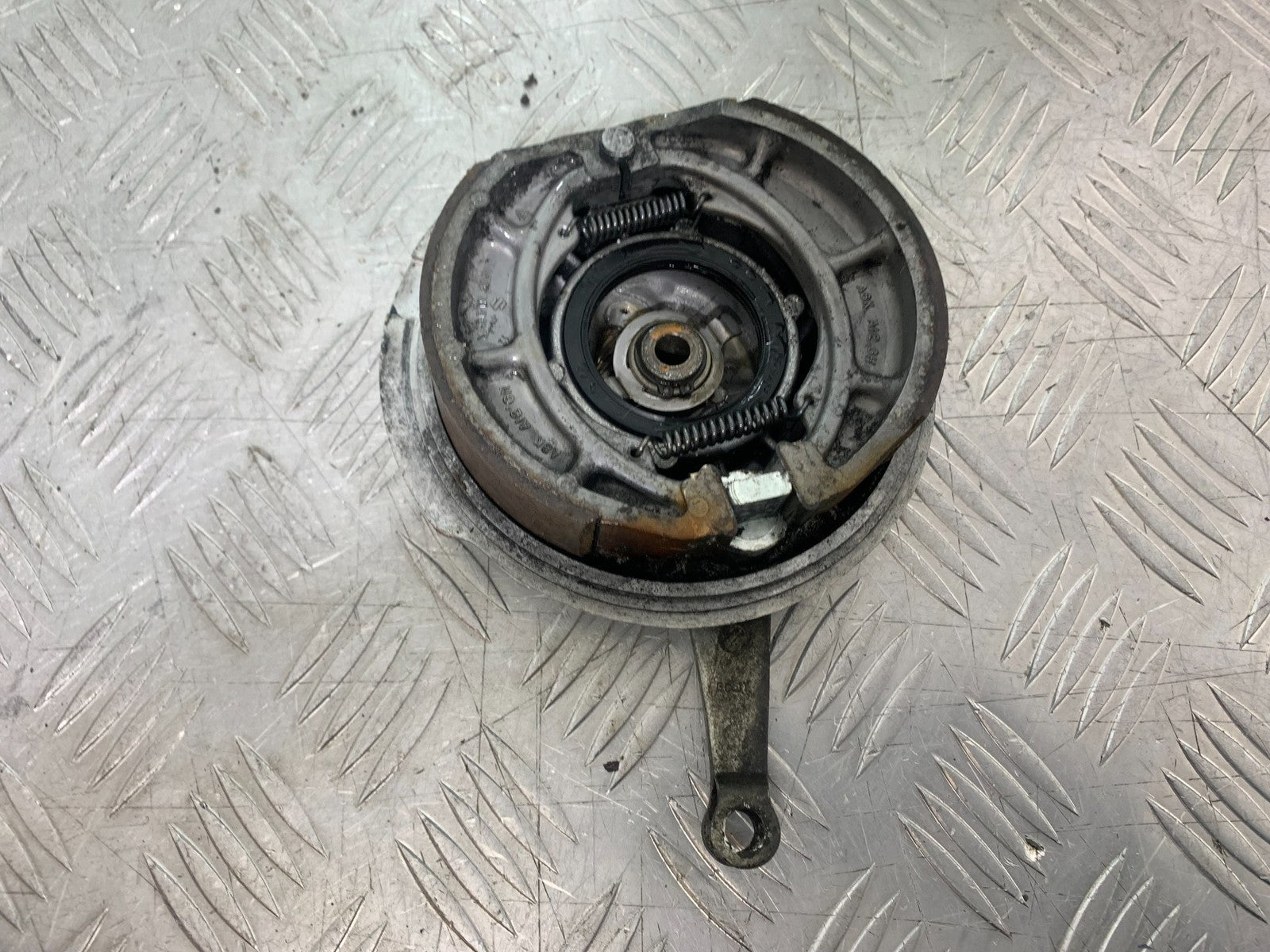SUZUKI GP100 GP 100 FRONT BRAKE HUB  YEAR 1978-1988 (CMB1259)