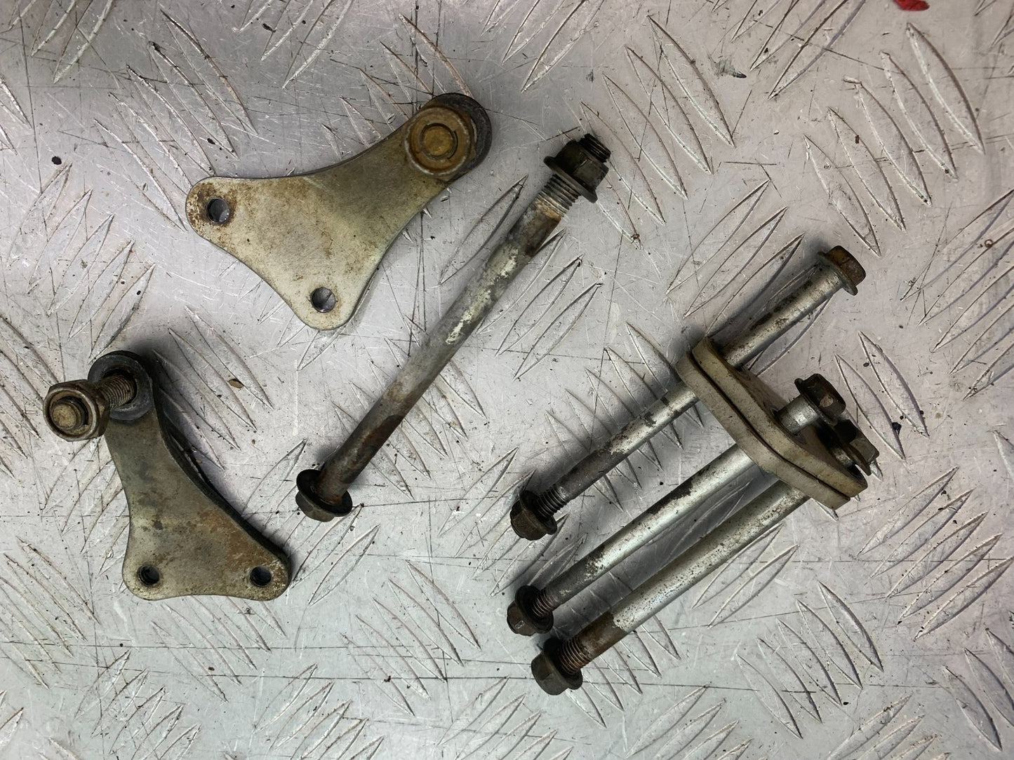 KAWASAKI KXF450 KXF 450 ENGINE BRACKETS  YEAR 2013 CMB1217)