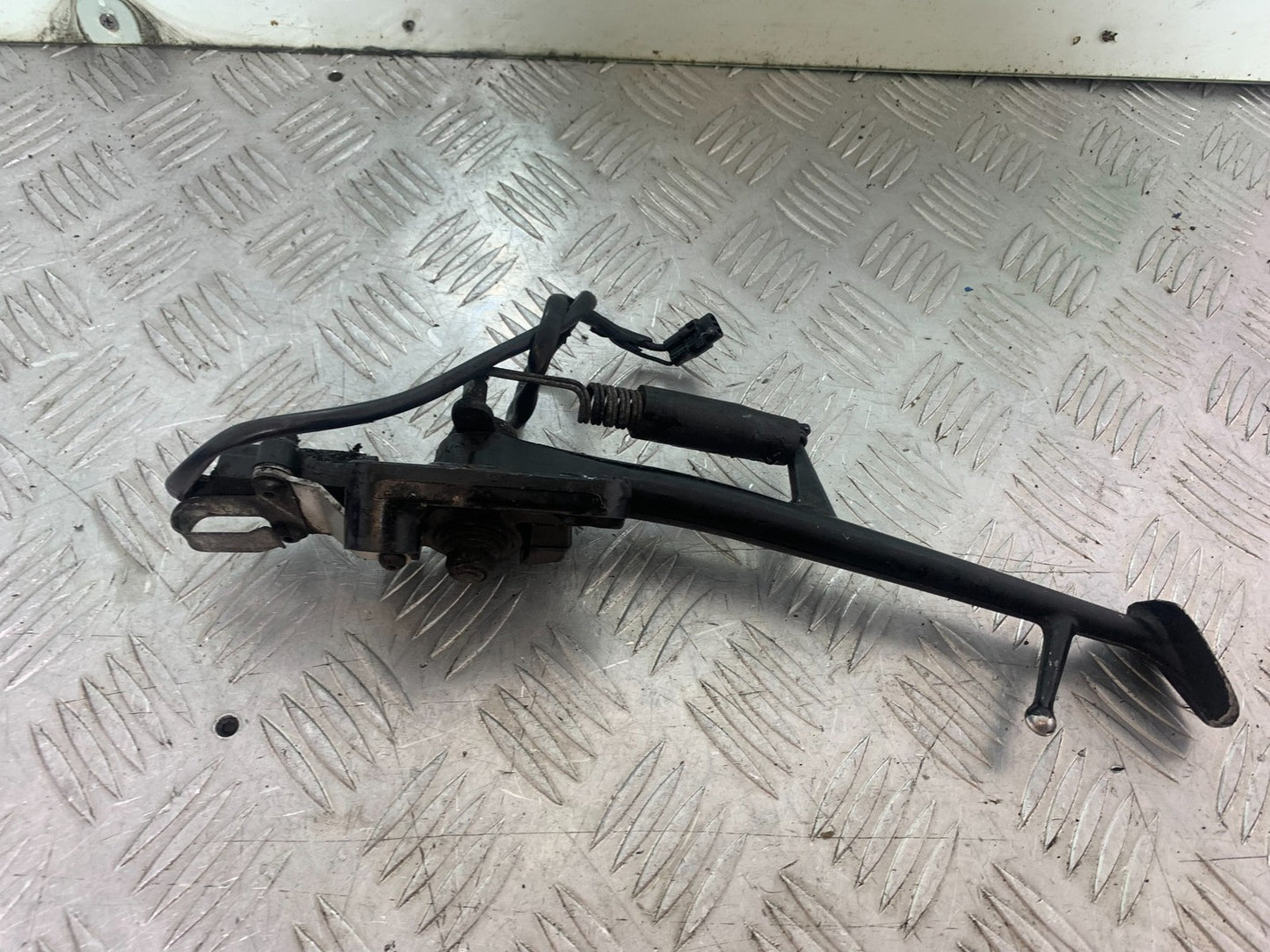 YAMAHA YZF R1 14 B BIG BANG SIDE STAND 2009-14 (CMB1175)