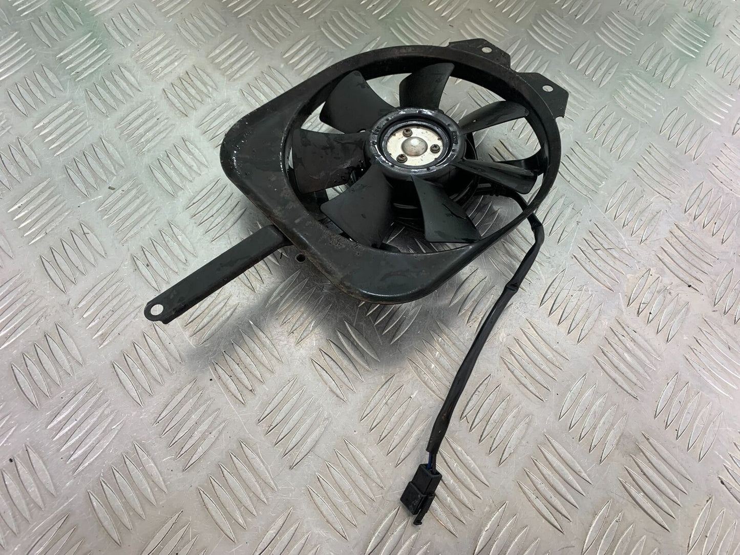 KAWASAKI ZX12R ZX12 R RADIATOR FAN  YEAR 2000-01 (CMB1038)