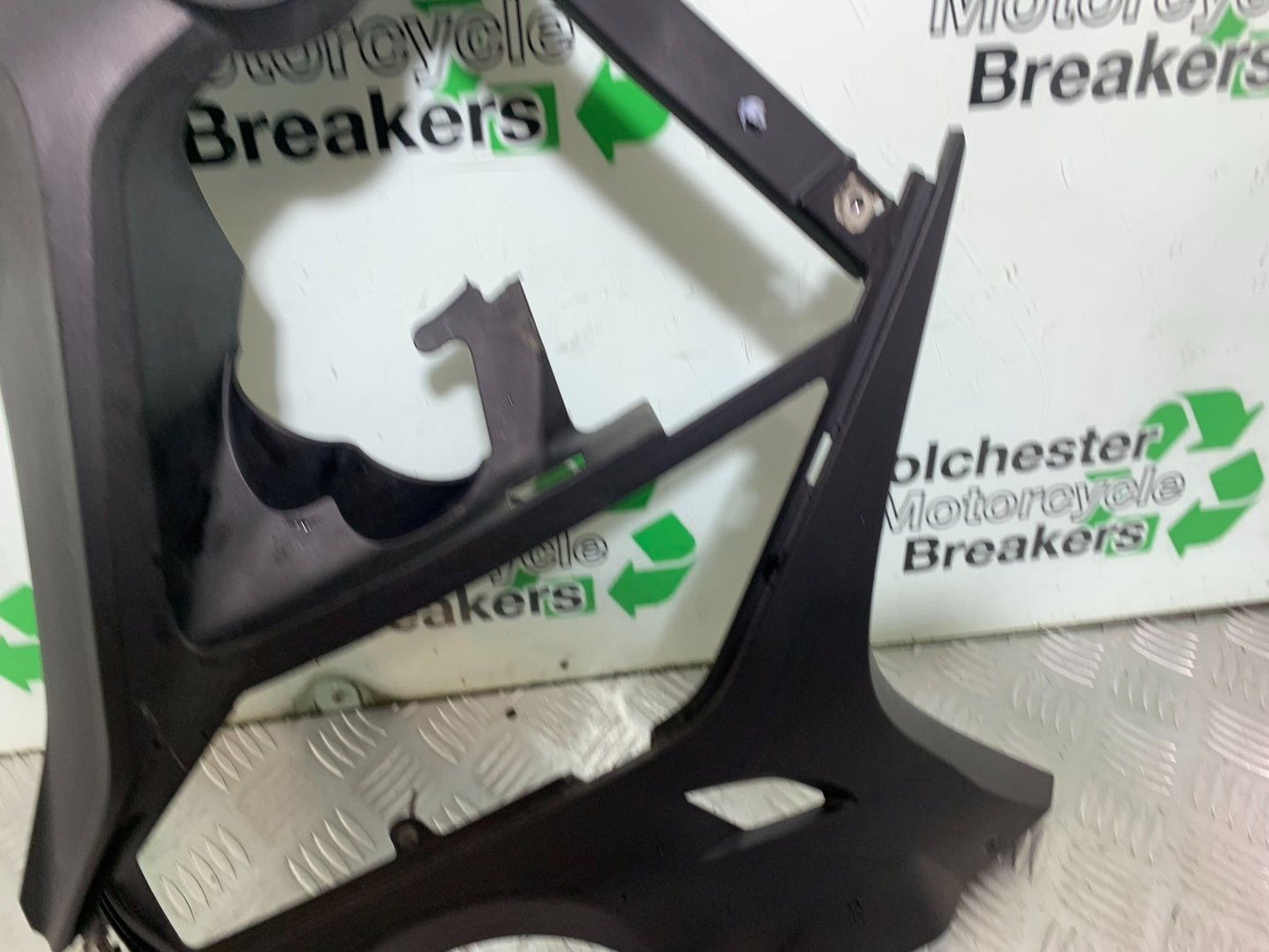 BMW F800 GT RIGHT FAIRING PANEL   YEAR 2013-2017 (CMB1248)
