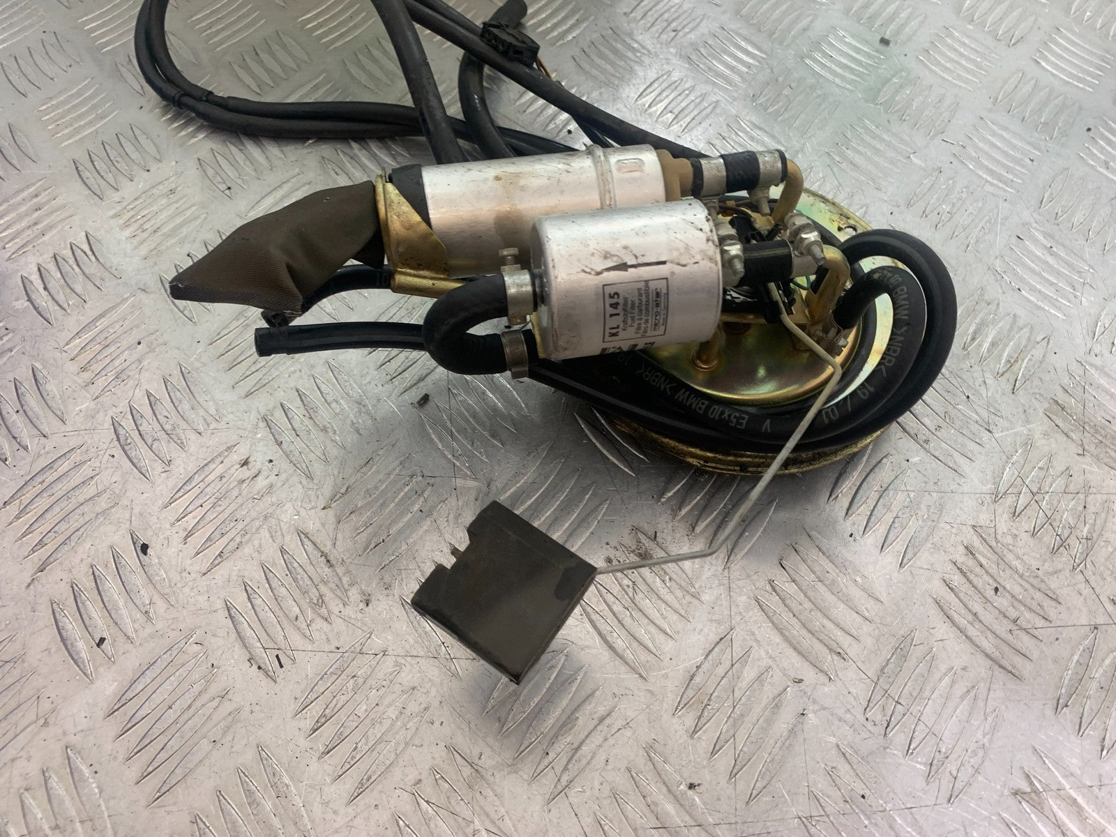BMW R850 R R850R PETROL PUMP YEAR 1994-2002 (CMB1170)