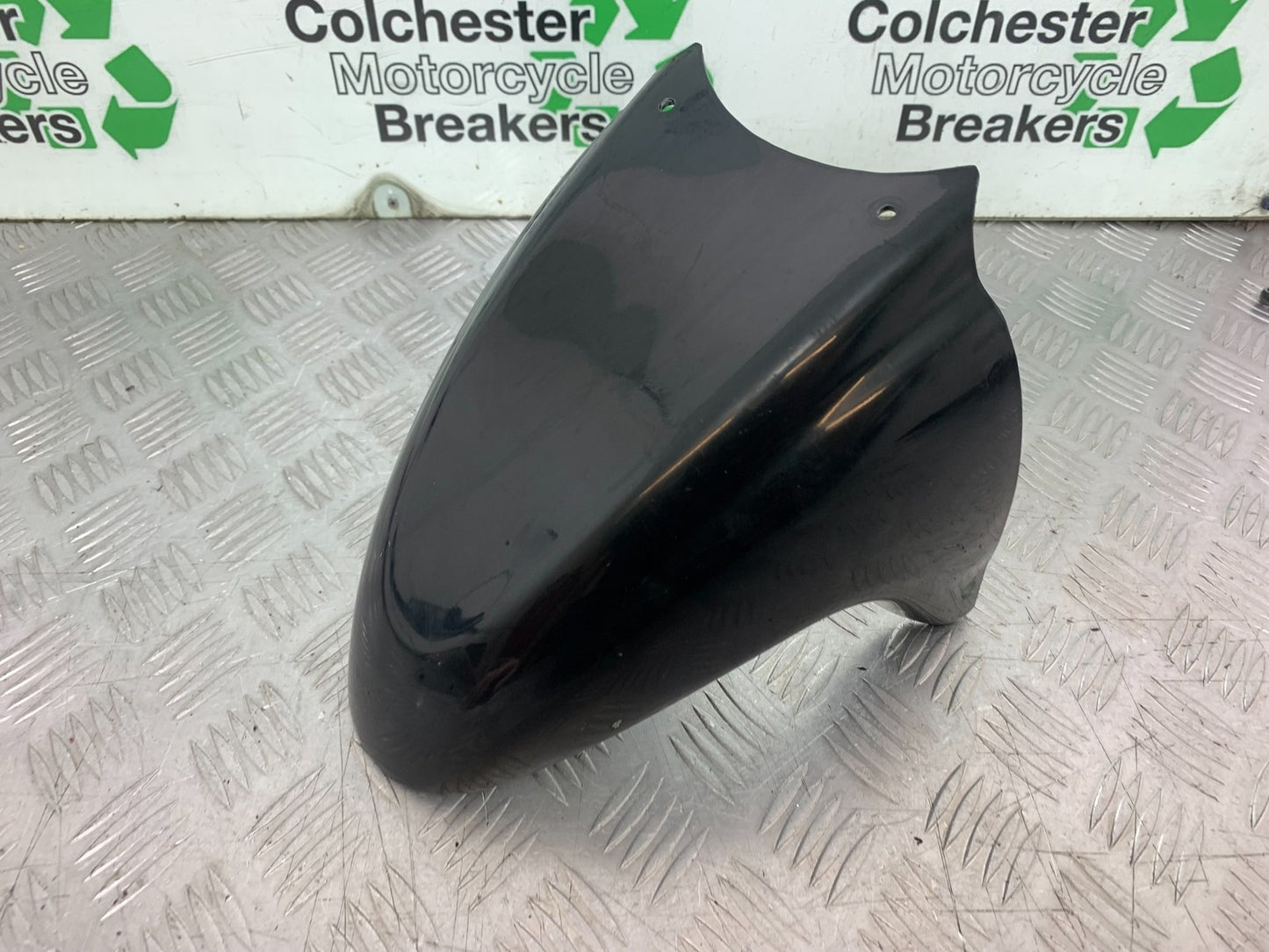 TRIUMPH 955i SPRINT ST FRONT MUDGUARD  YEAR 1999-04 (CMB1230)