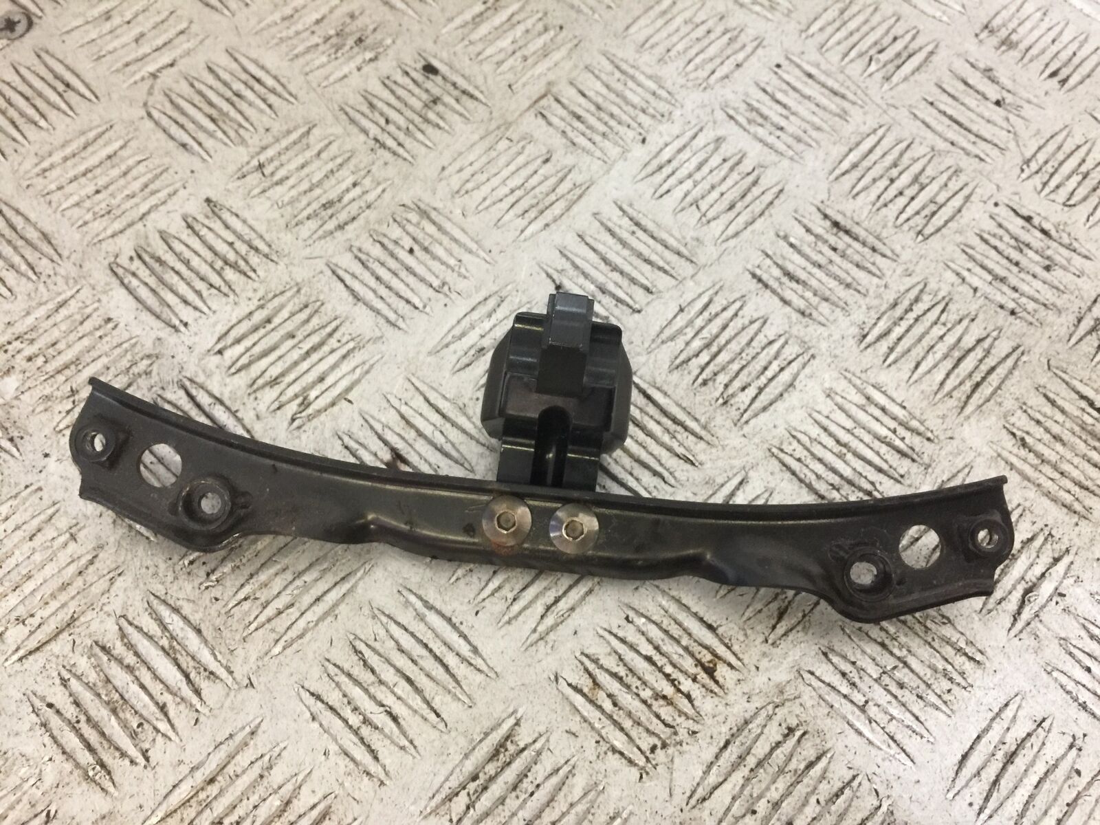 TRIUMPH TROPHY 1215 SE BRACKET   2012-2017 (STOCK 740)