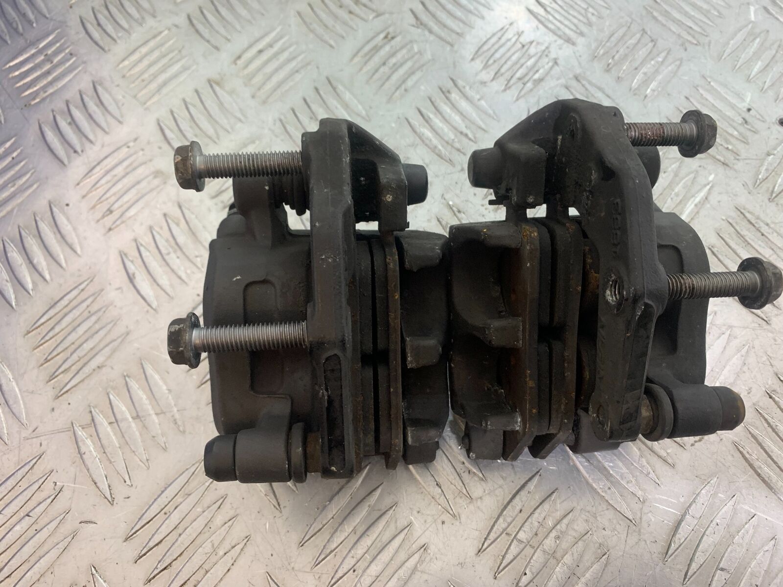 KAWASAKI Z650 ER650 KNFAN FRONT CALIPERS  YEAR 2022-2024 (CMB1112)