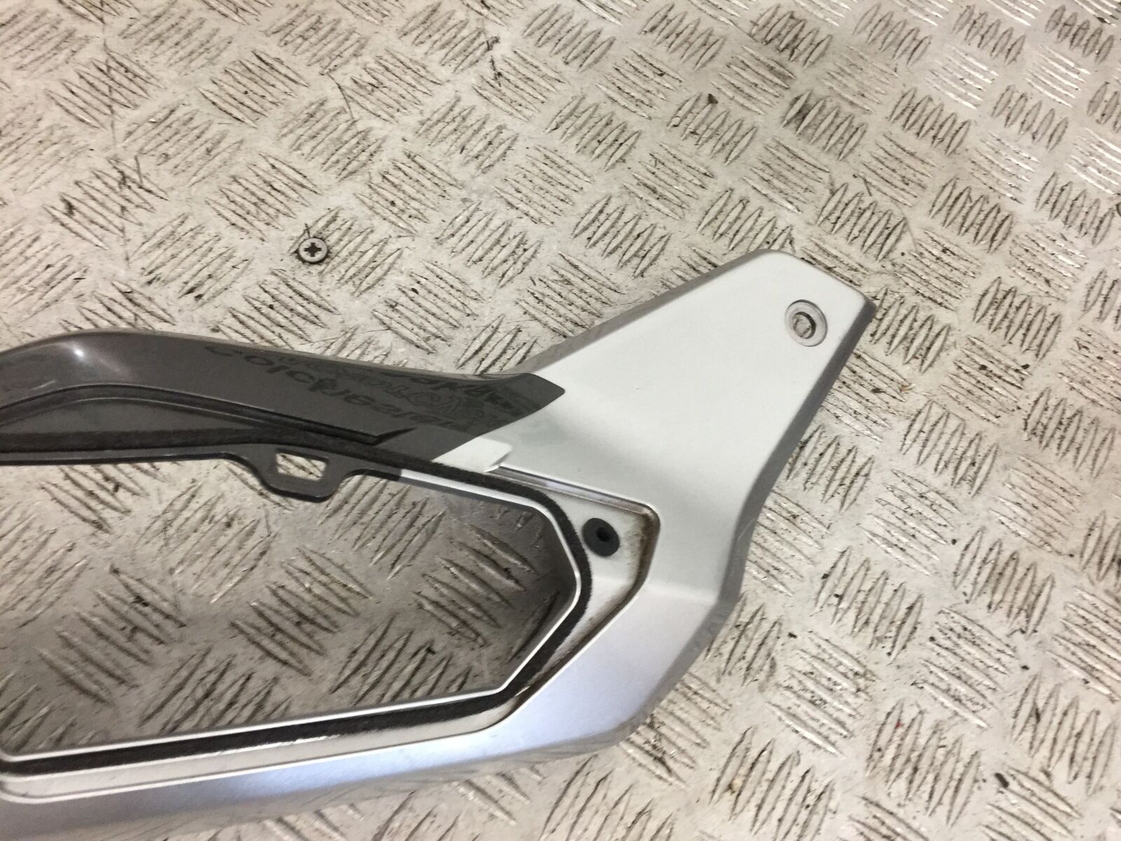 HONDA CRF1000 CRF 1000 AFRICA TWIN RIGHT SEAT PANEL  2019 (STOCK 759)